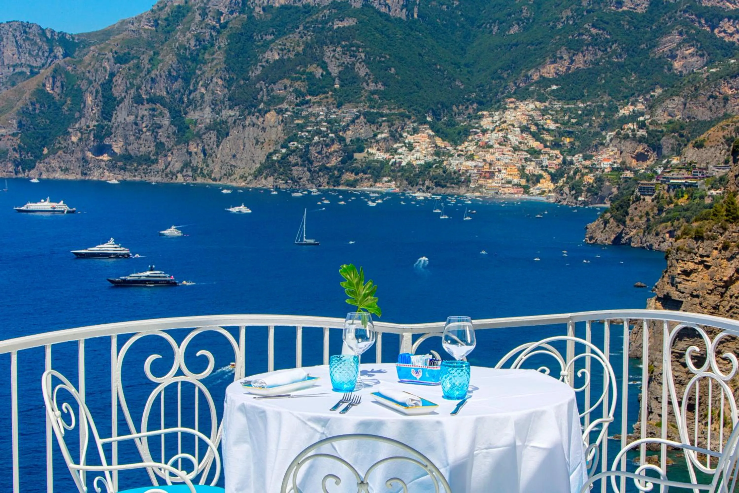 Restaurant/places to eat in Hotel Smeraldo