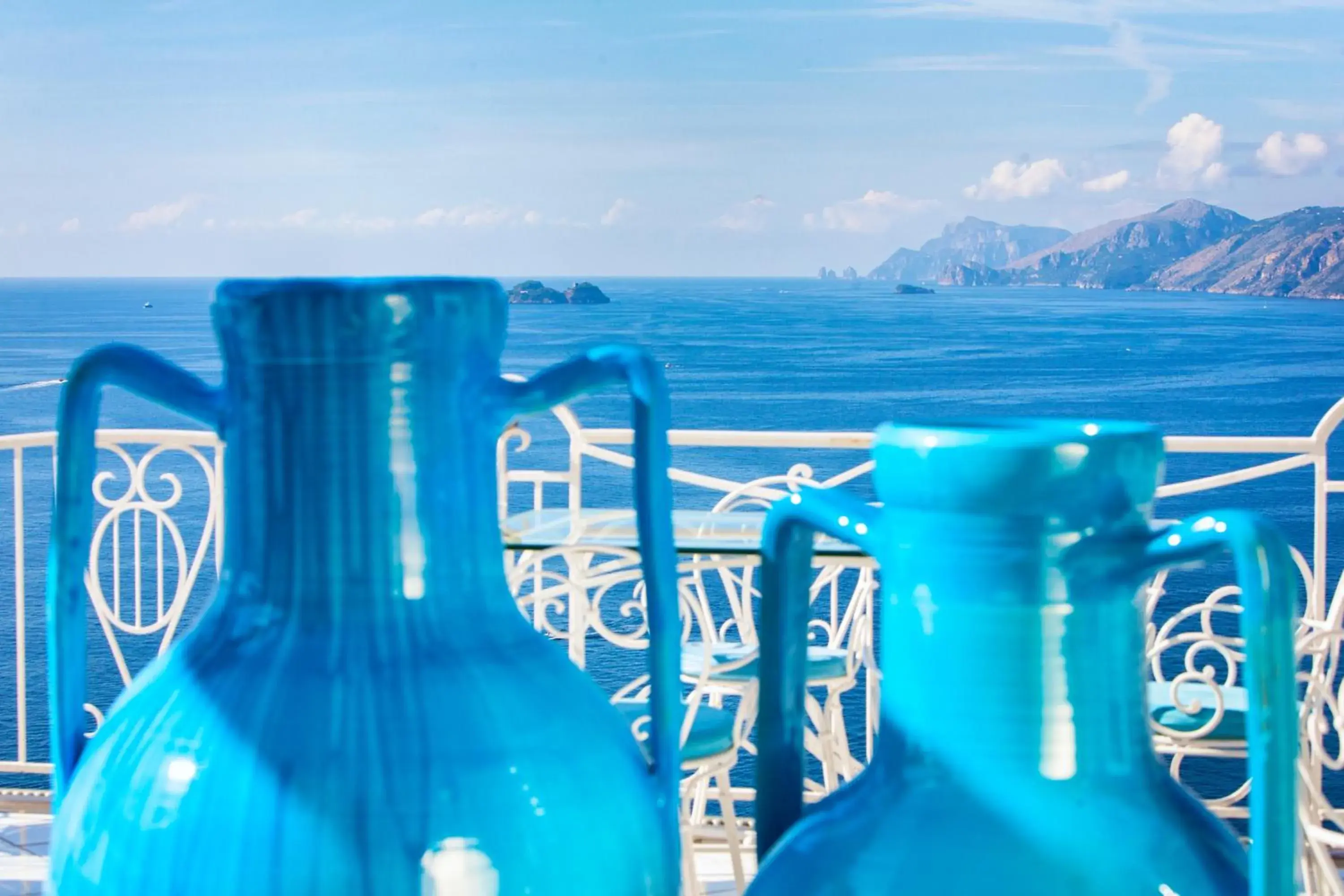 Balcony/Terrace in Hotel Smeraldo Balcony/Terrace in Hotel Smeraldo