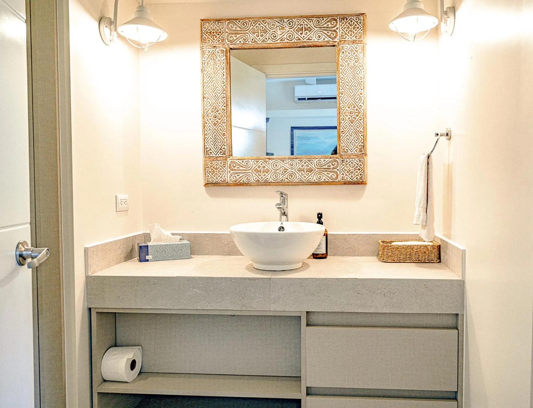 Bathroom in Les Voiles Blanches - Luxury Lodge