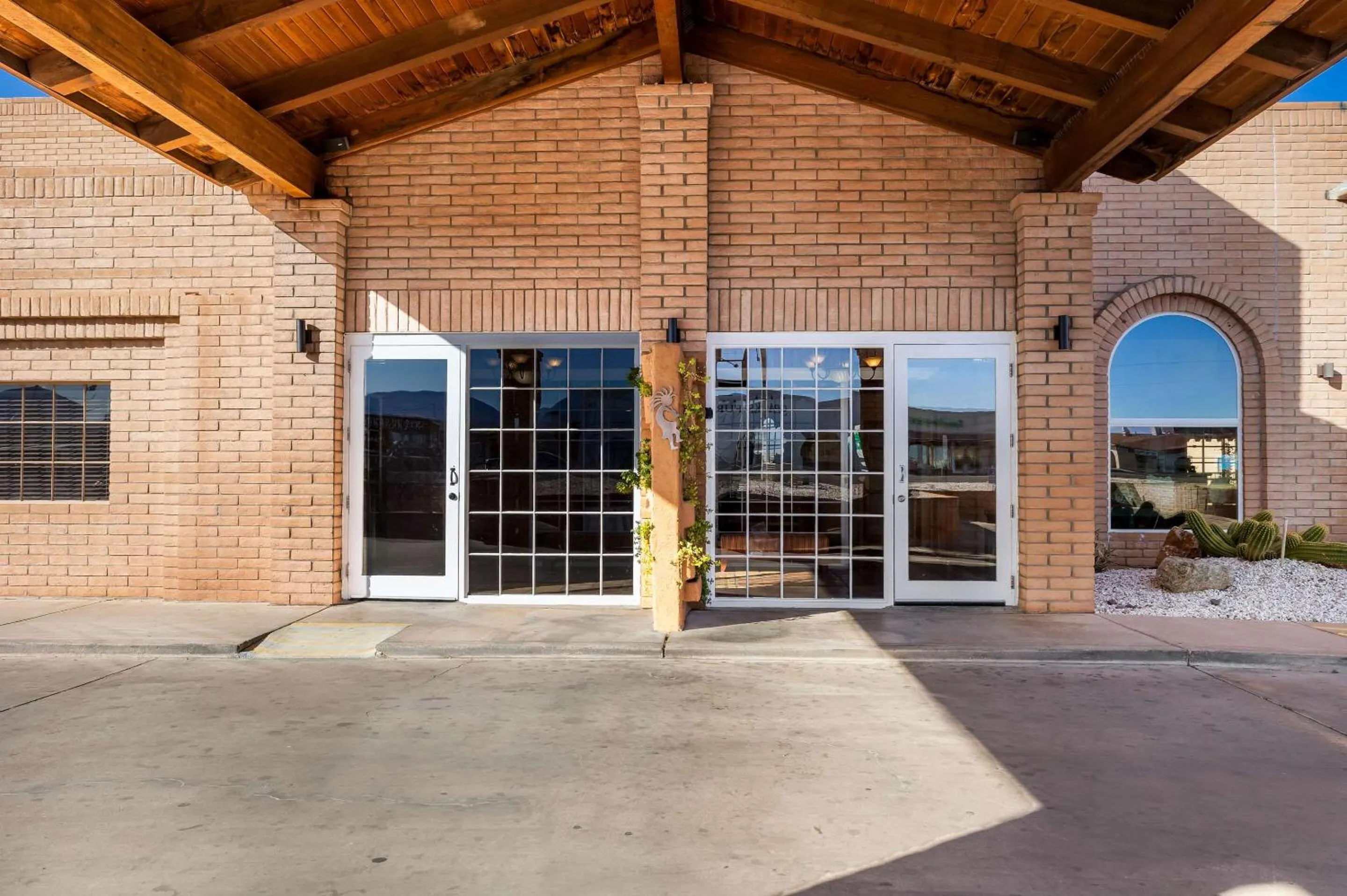 Lobby or reception in Clarion Inn
