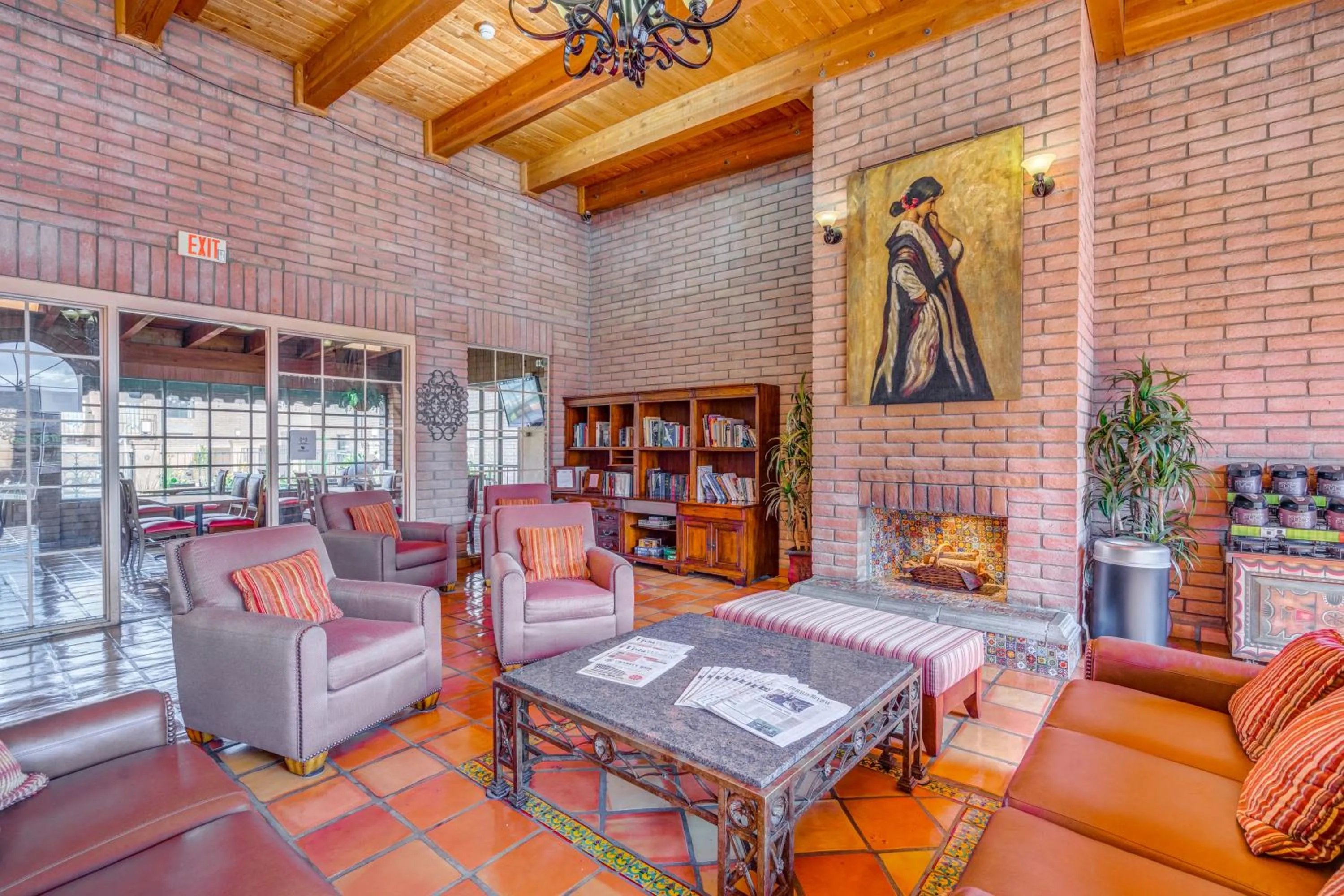 Lobby or reception in Clarion Inn