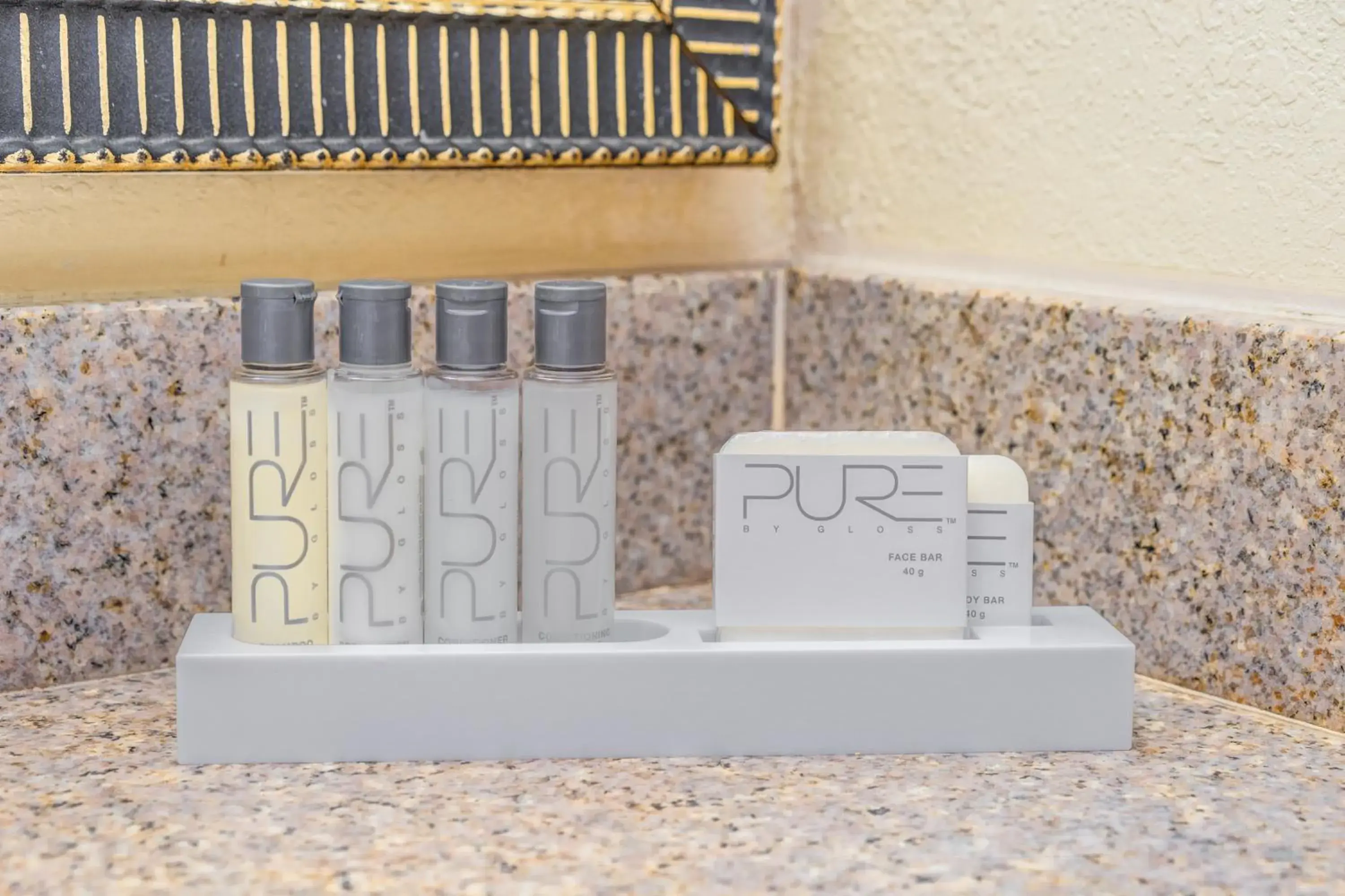 Queen Suite in Clarion Inn Sierra Vista near Ft Huachuca Queen Suite in Clarion Inn Sierra Vista near Ft Huachuca