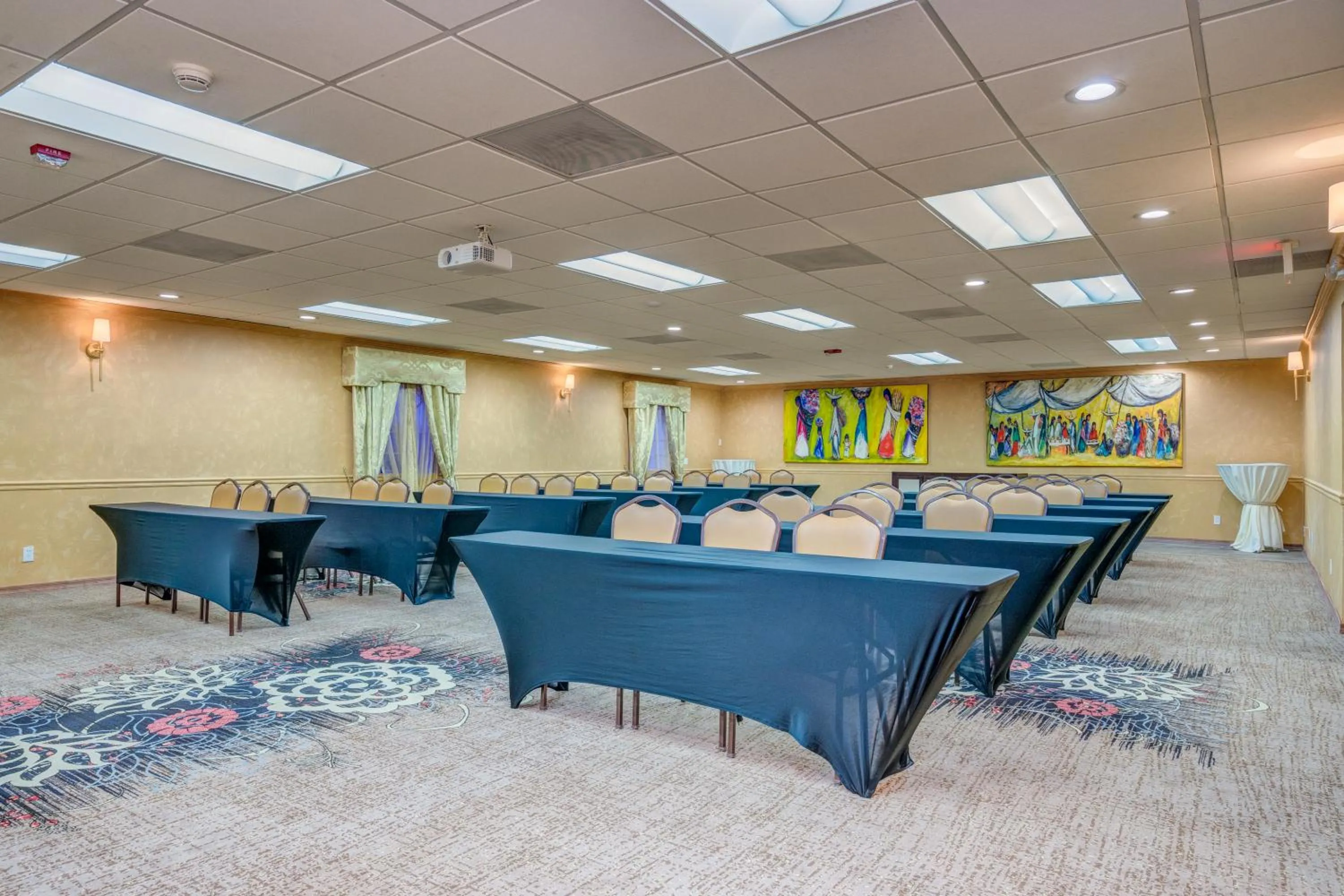Meeting/conference room in Clarion Inn