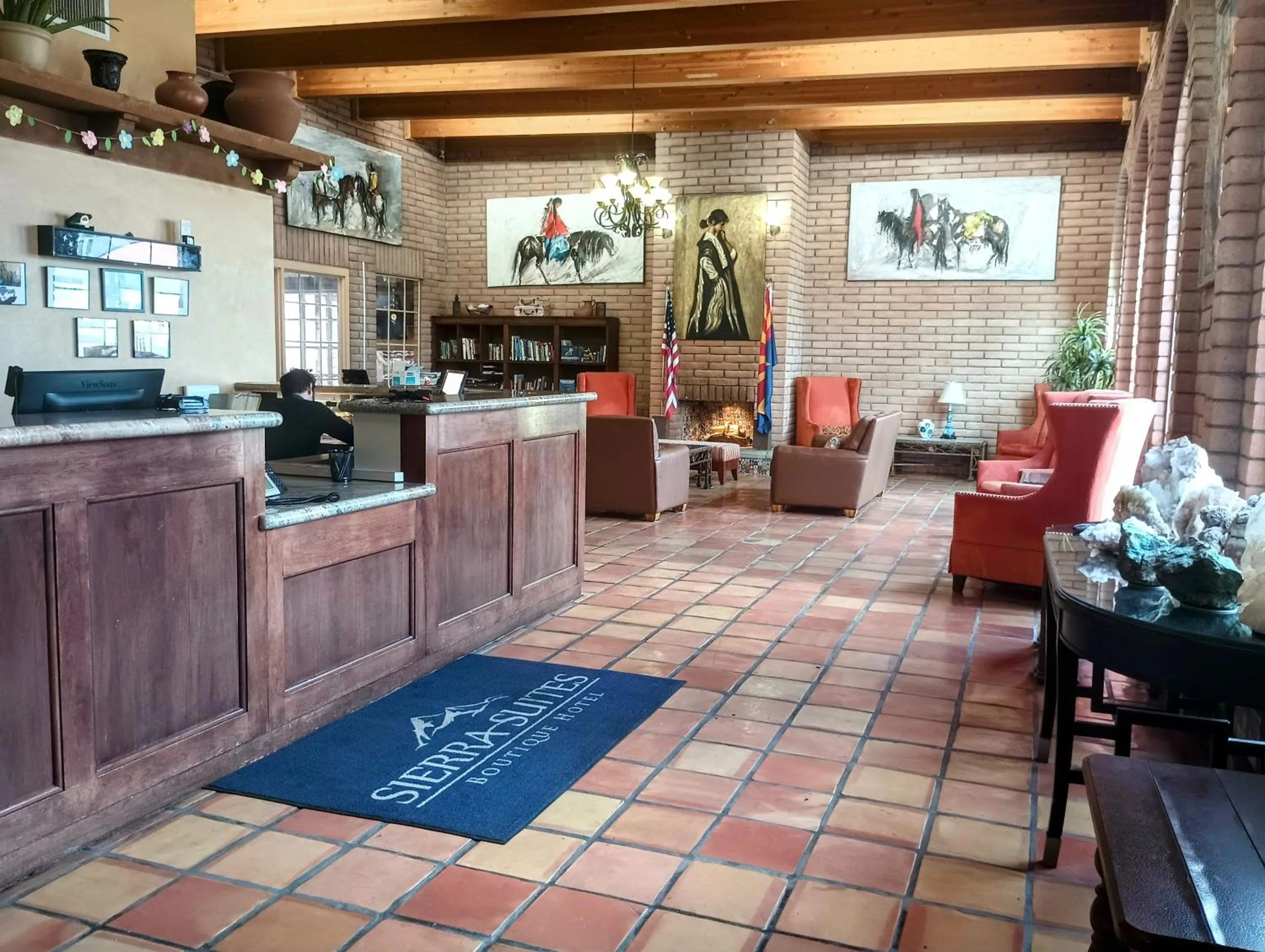 Lobby or reception in Clarion Inn