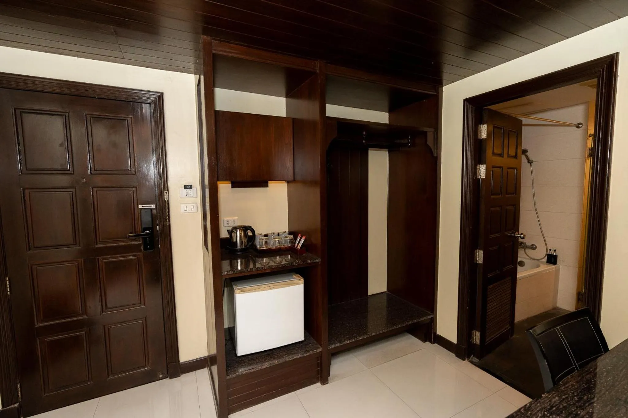 Kitchen or kitchenette in Sunday Chateau En Ville - Pattaya