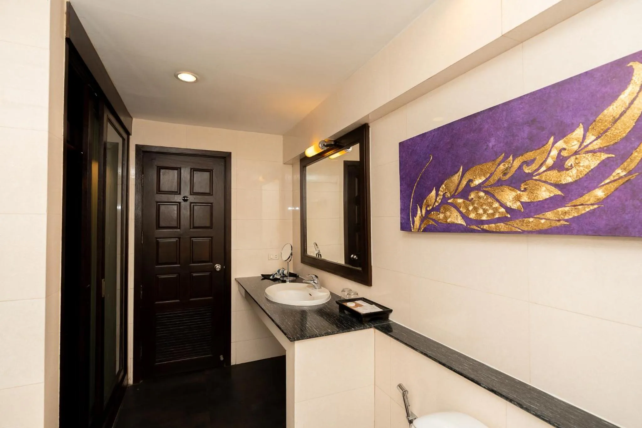 Bathroom in Sunday Chateau En Ville - Pattaya