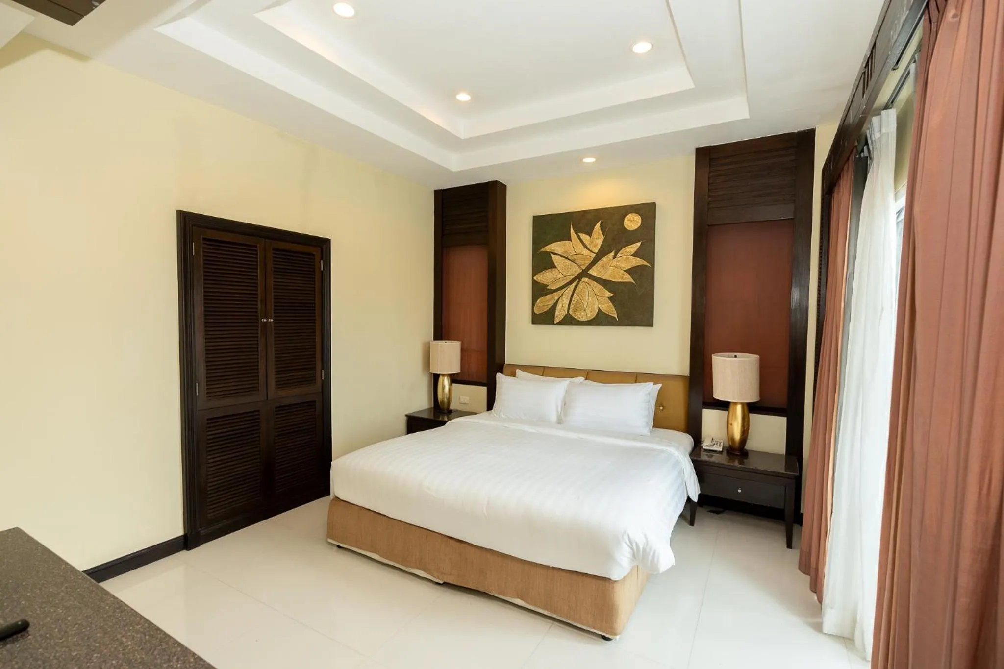 Photo of the whole room, Bed in Sunday Chateau En Ville - Pattaya