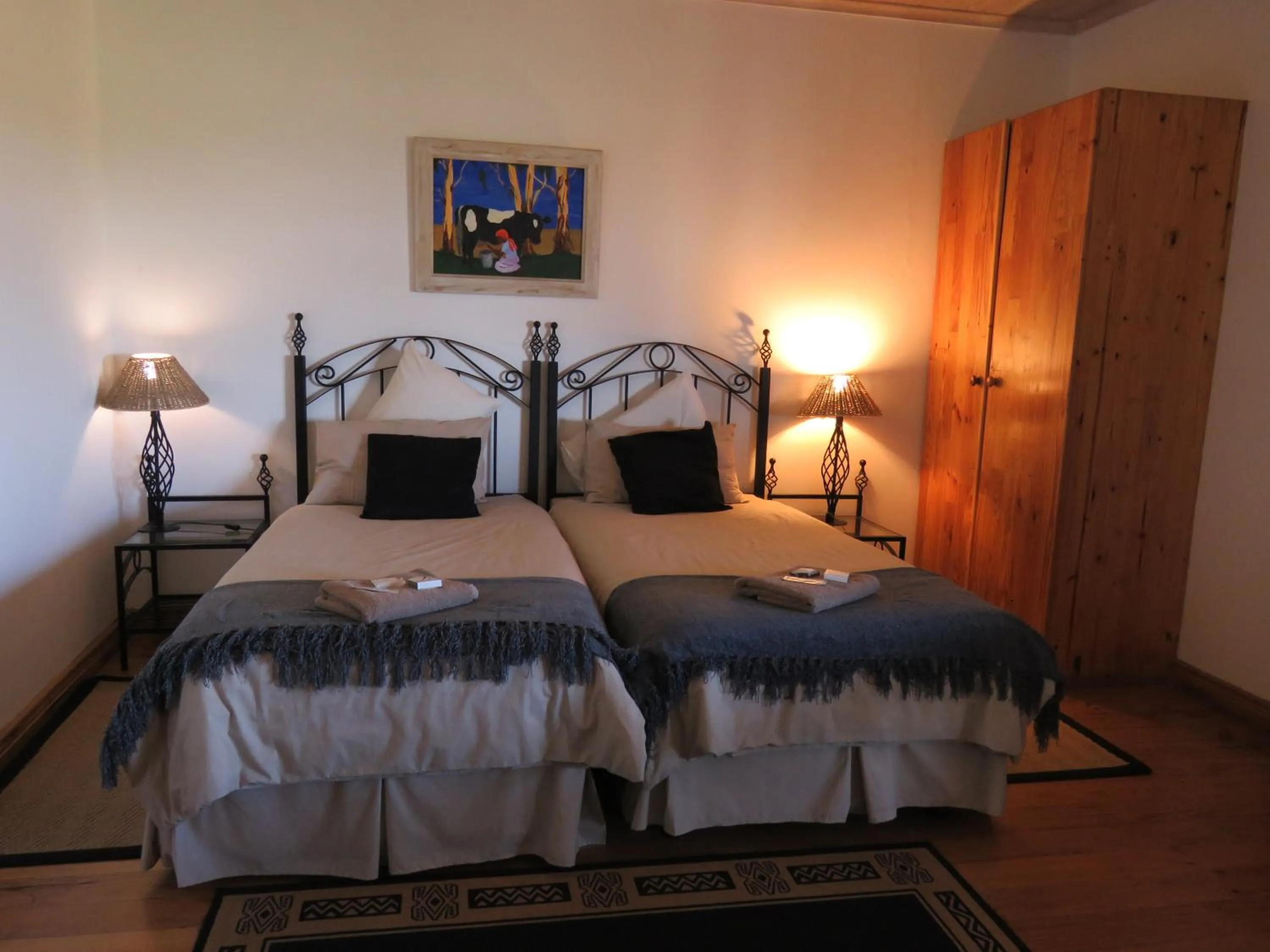 Bedroom, Bed in Mentors Country Estate