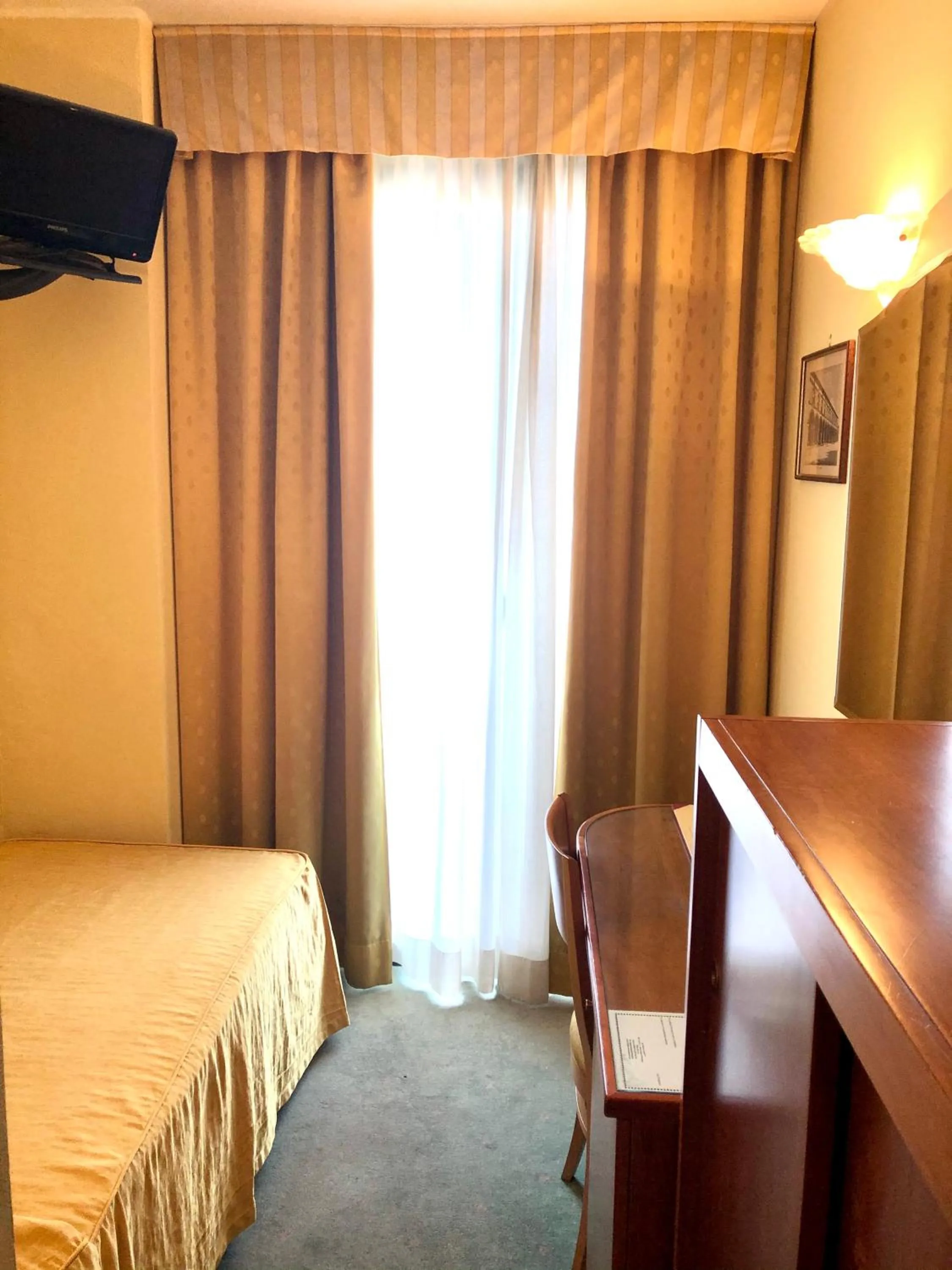 Bed in Hotel San Clemente