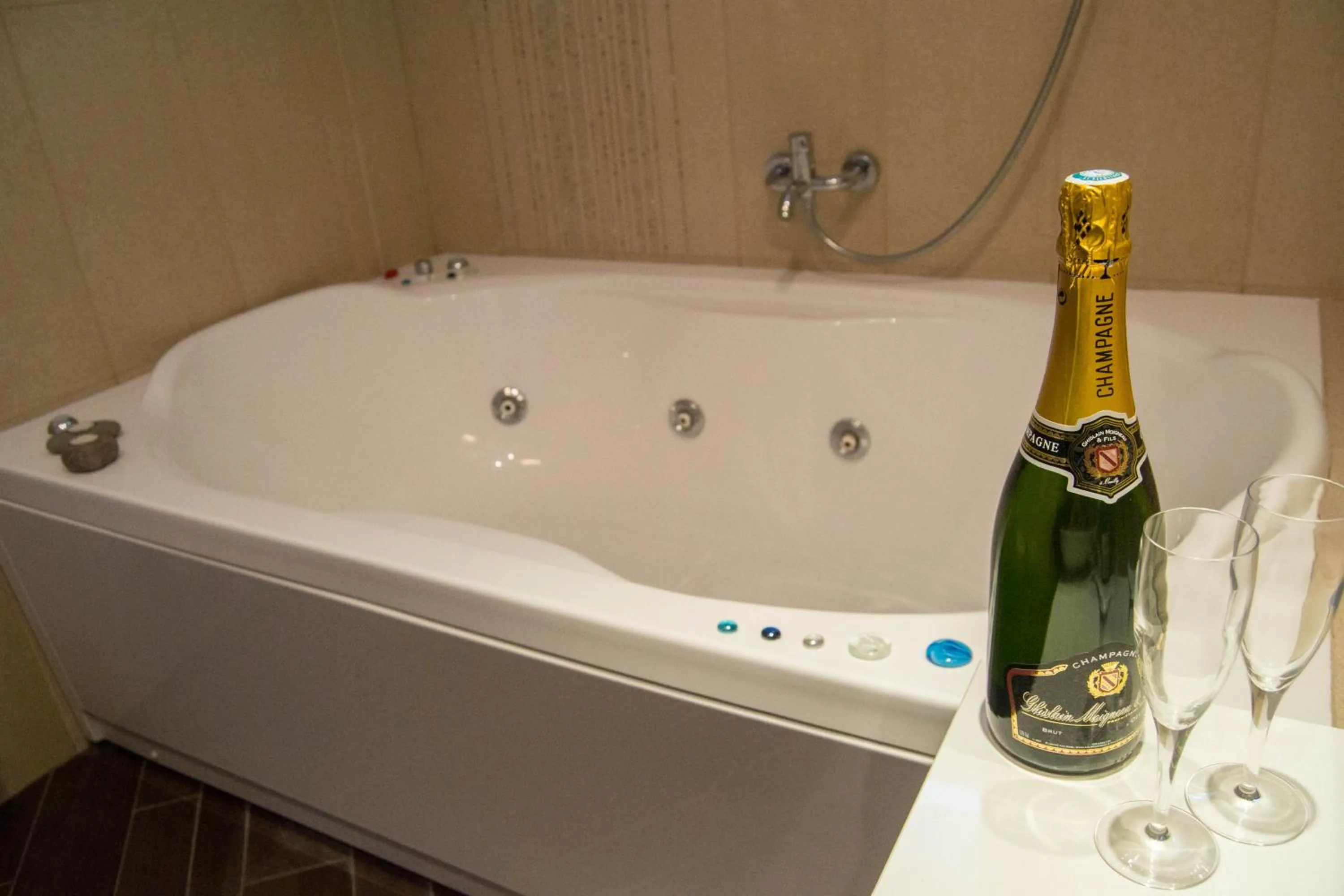 Bathroom in Hotel San Clemente