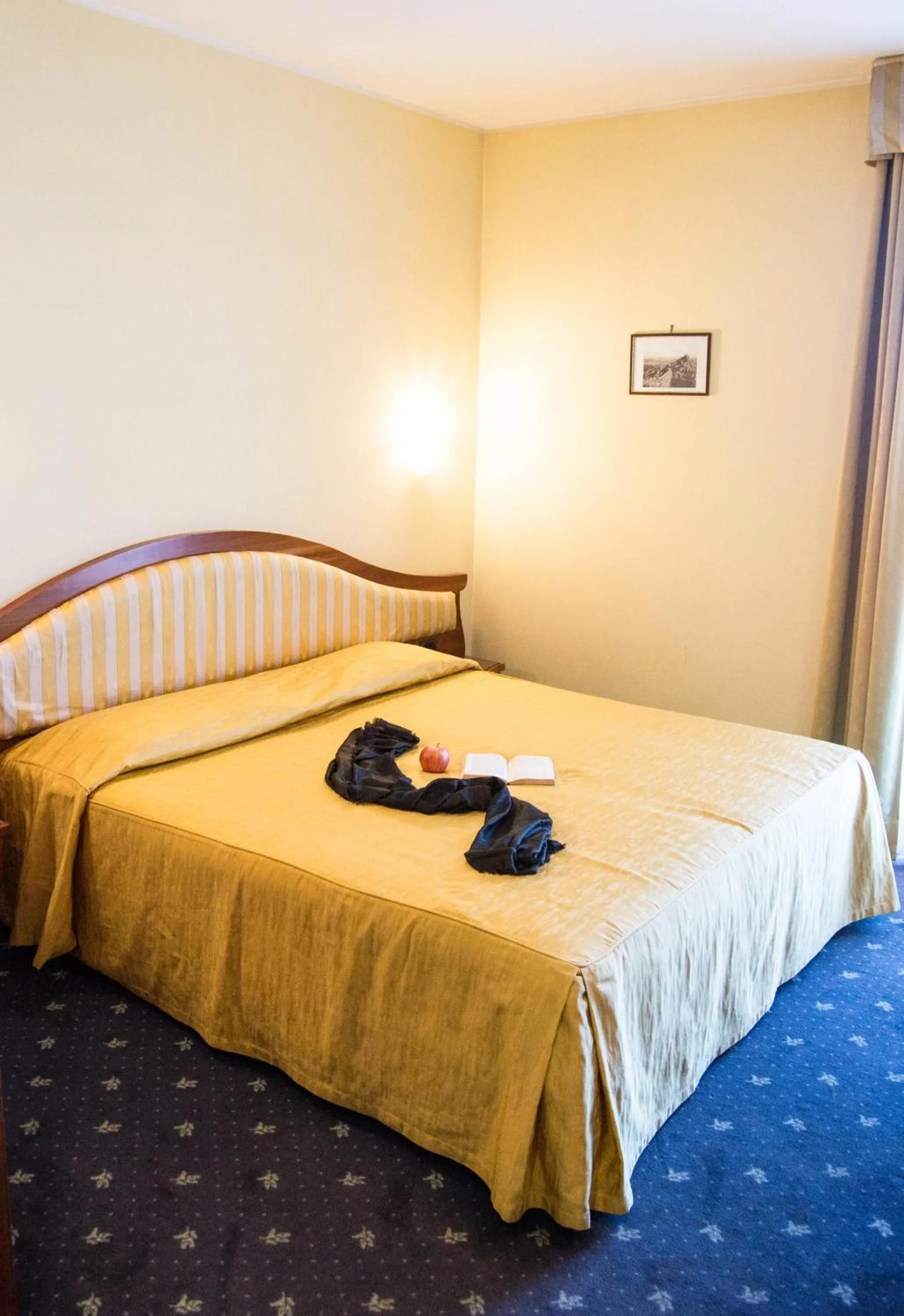 Bedroom, Bed in Hotel San Clemente