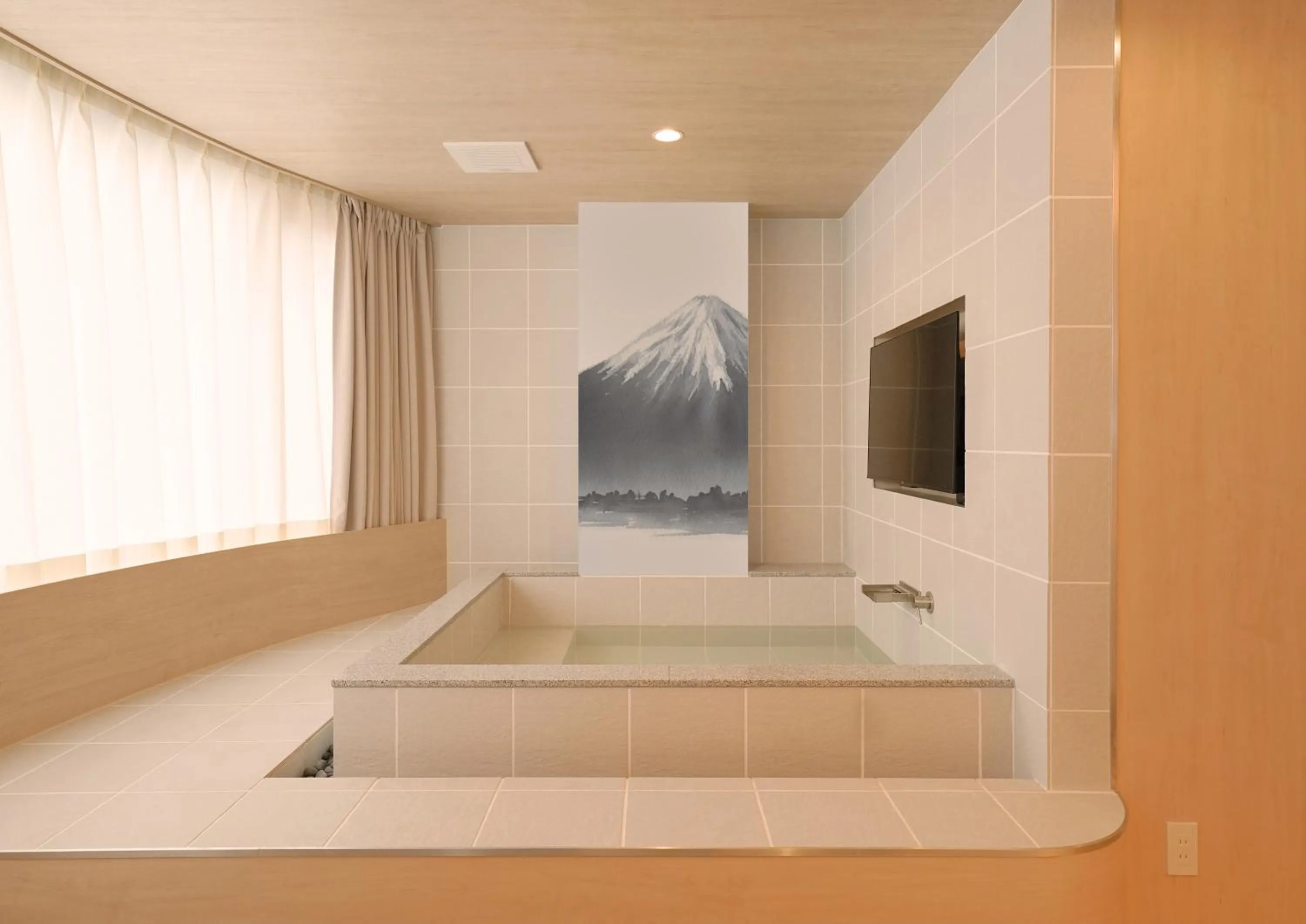 Hot Tub, Bed in UH Suite Namba Station The Spa