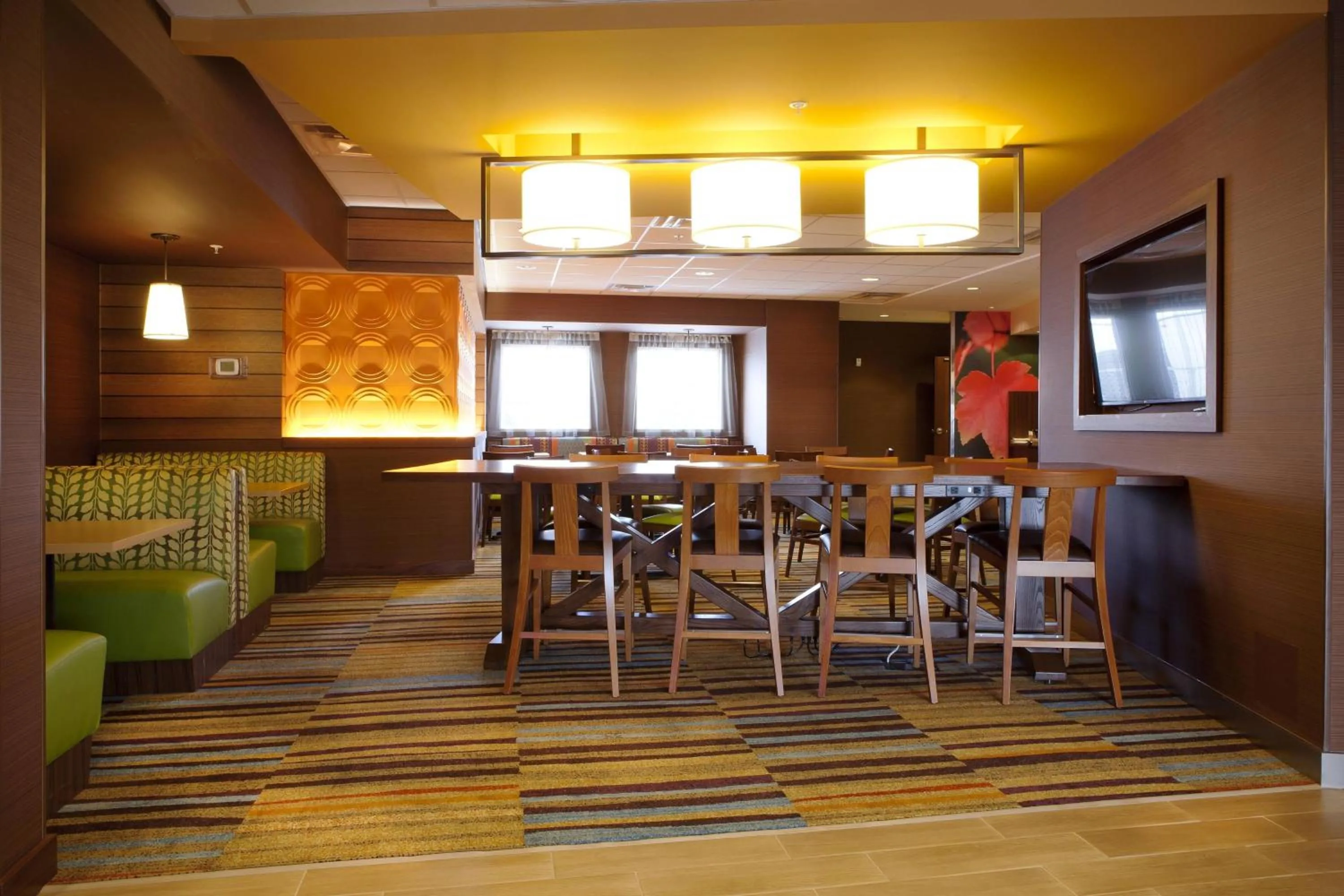 Breakfast in Fairfield Inn & Suites by Marriott Lethbridge