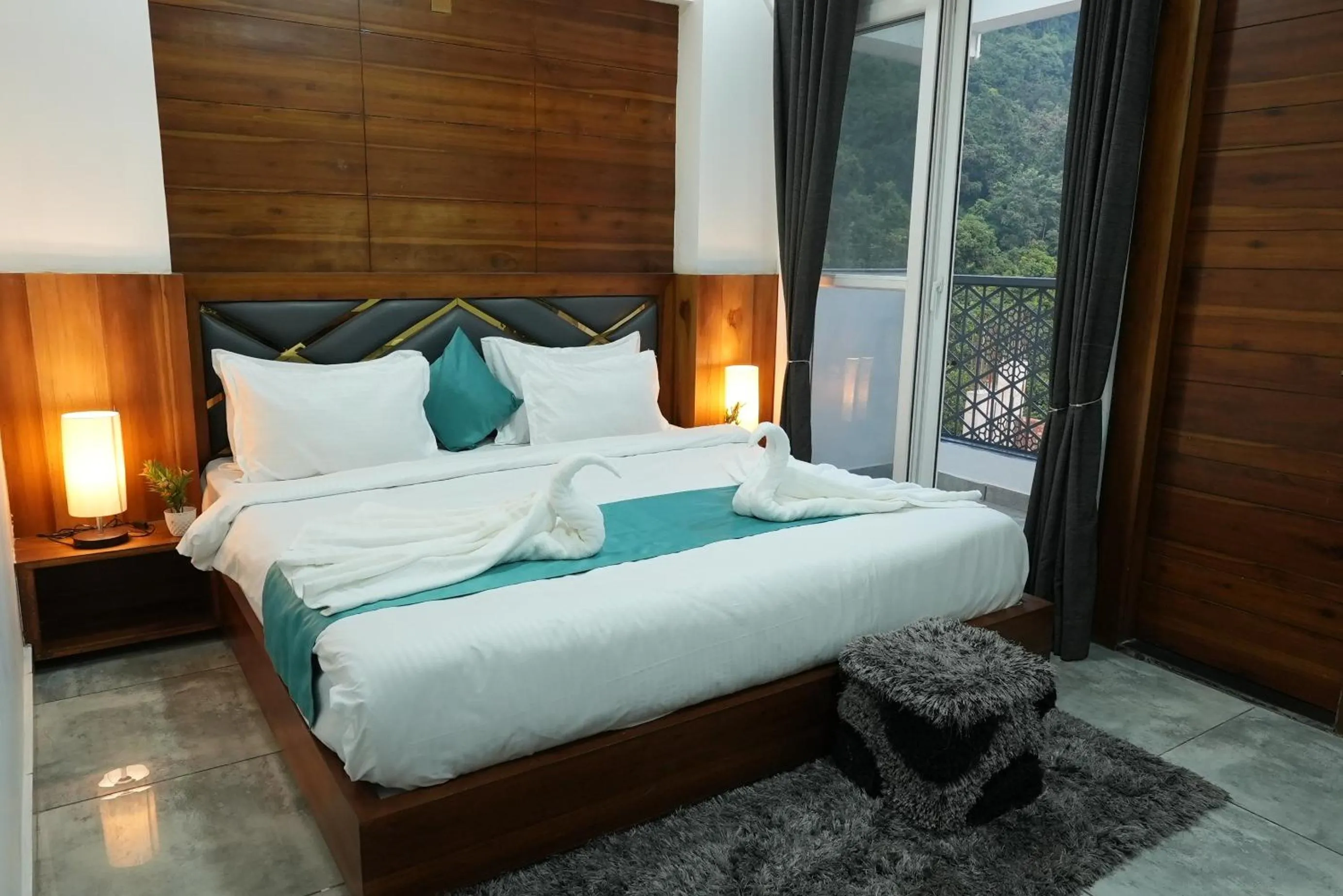 Bedroom, Bed in Hotel Tapovan Hills