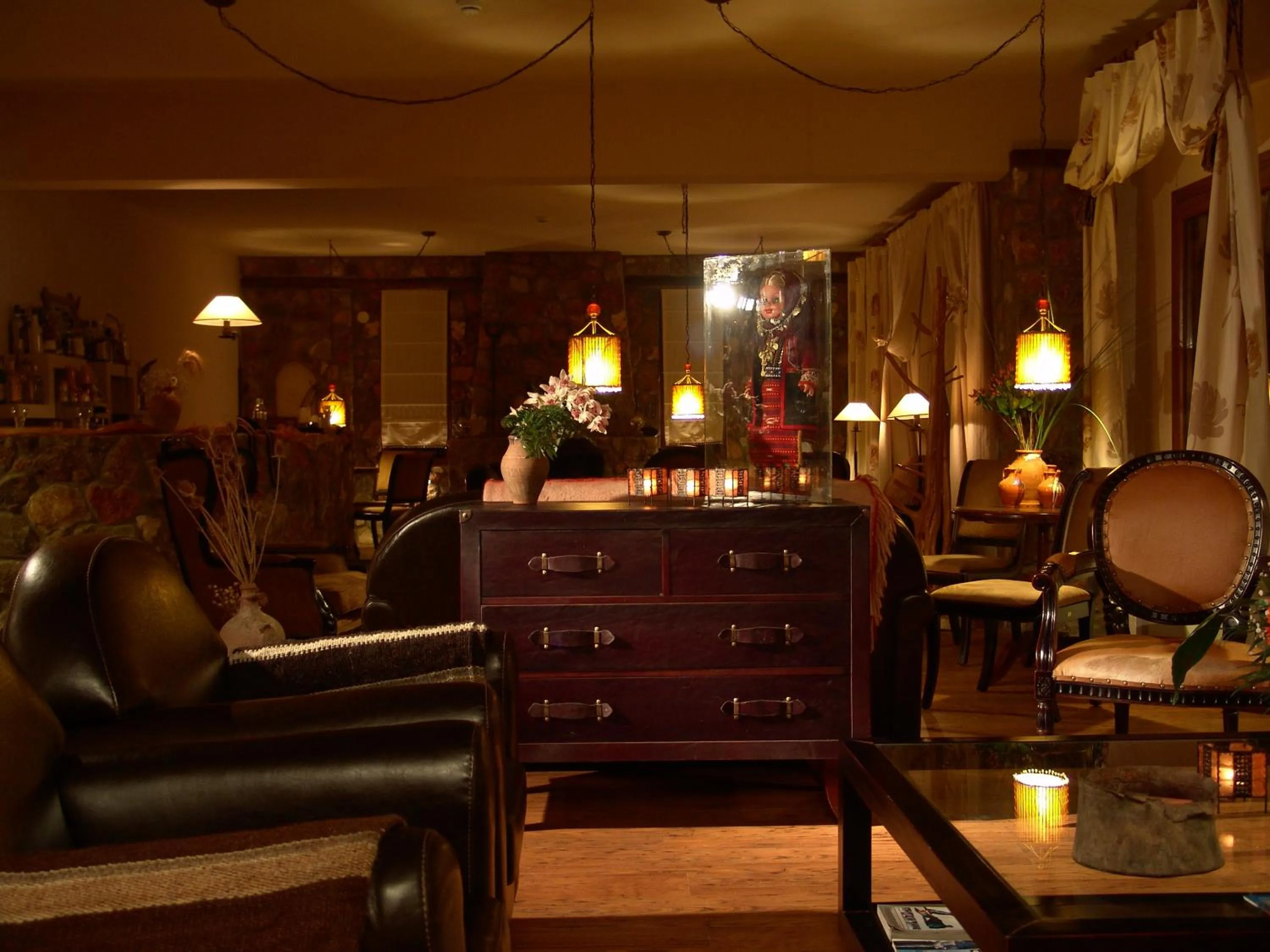 Lounge or bar in Aloni Toy Kir Thanasi Hotel & Spa