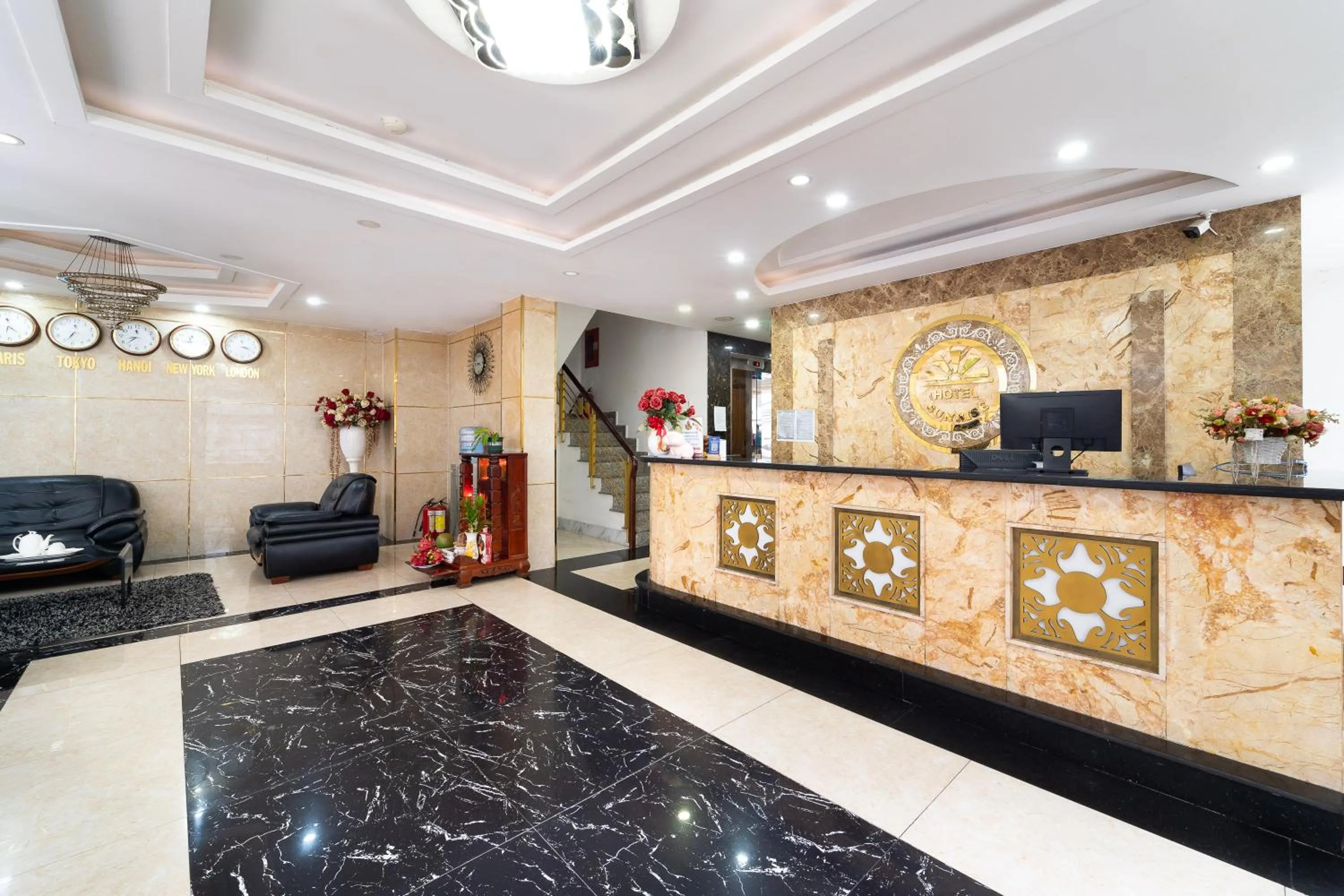 Lobby or reception in Collection O Sunrise Hotel Trung Son Near Lotte Mart