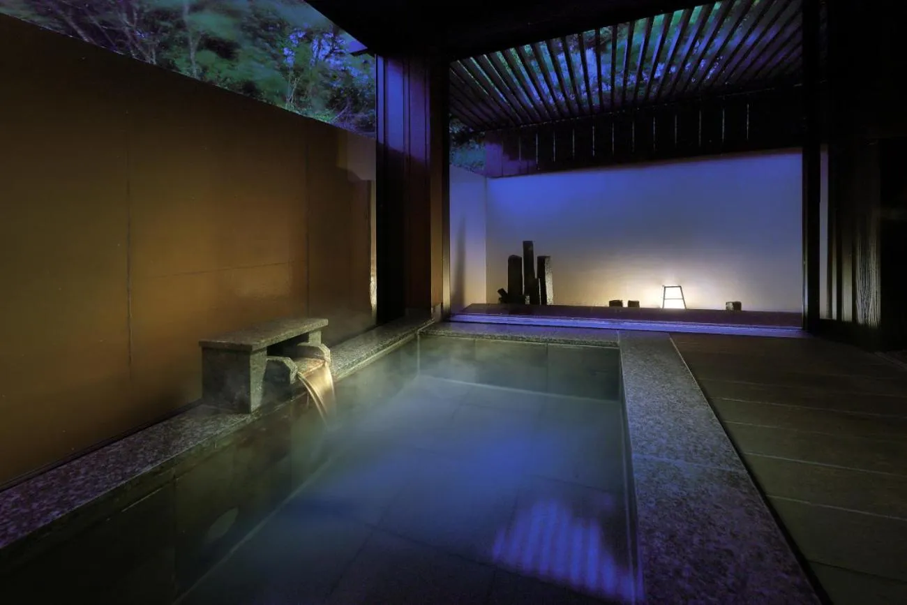 Open Air Bath in Ryokusuitei