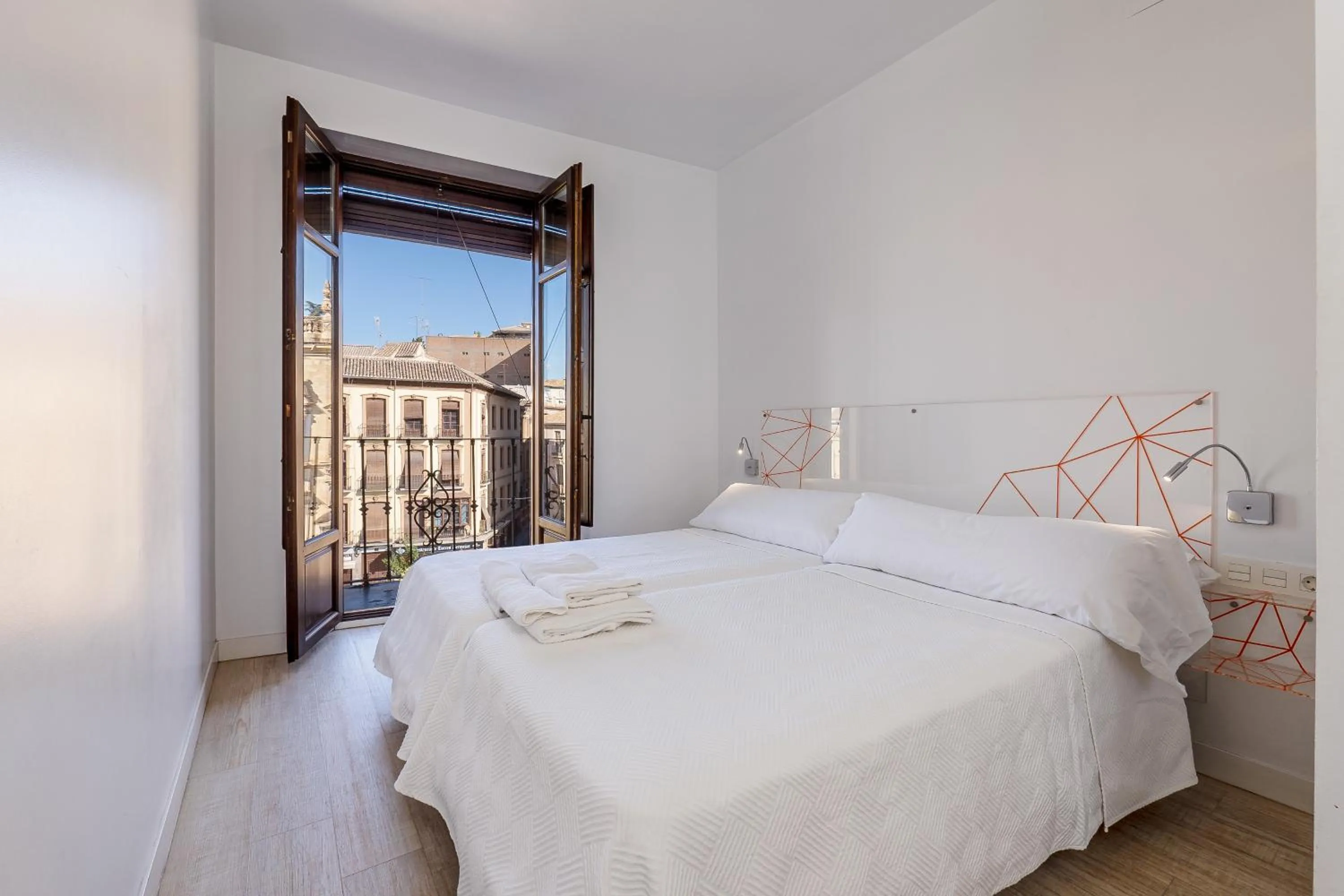 Bed in AMC Granada Hostal