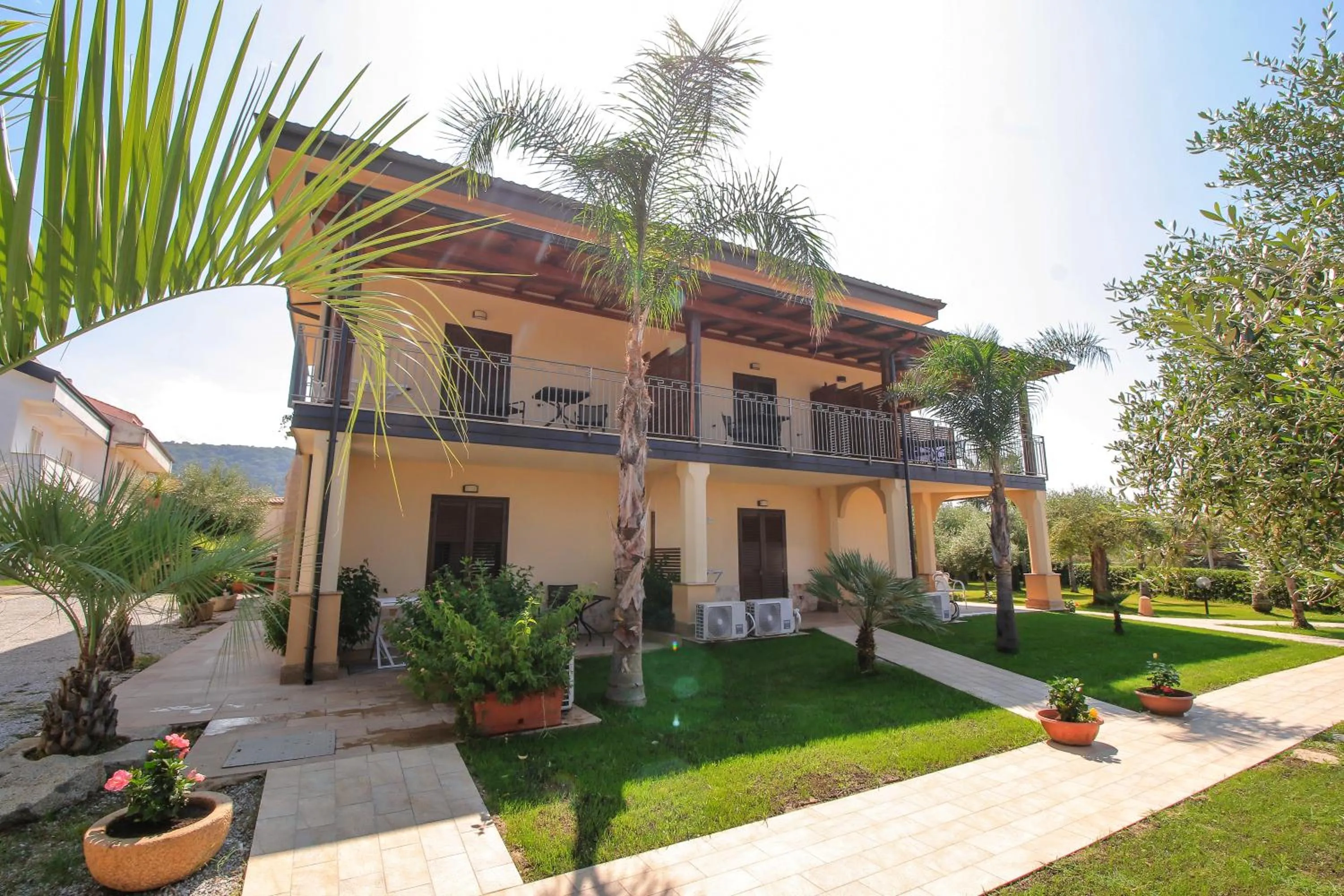 Property building in Villa D'Aquino