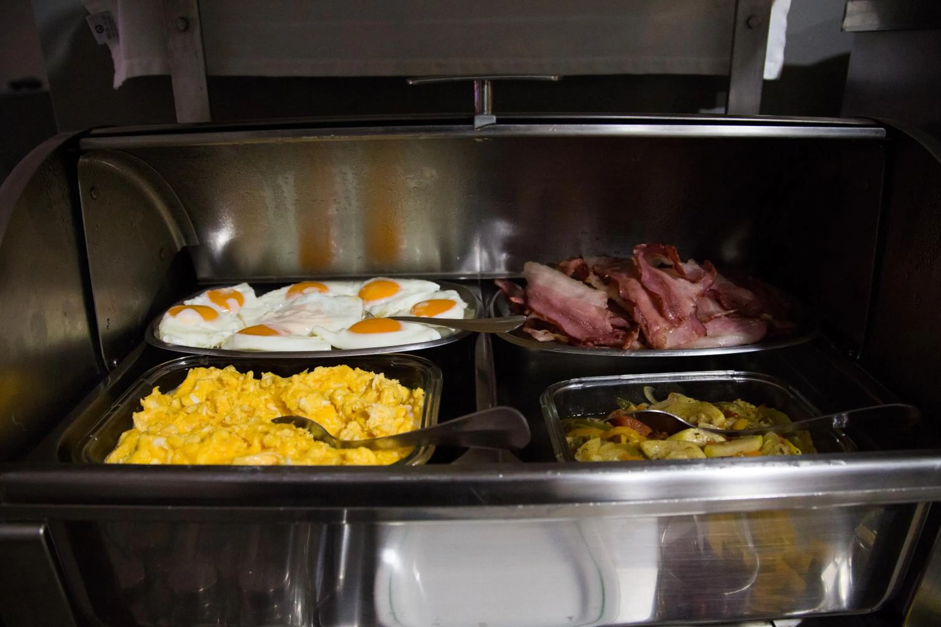 Buffet breakfast in Hotel Solaris