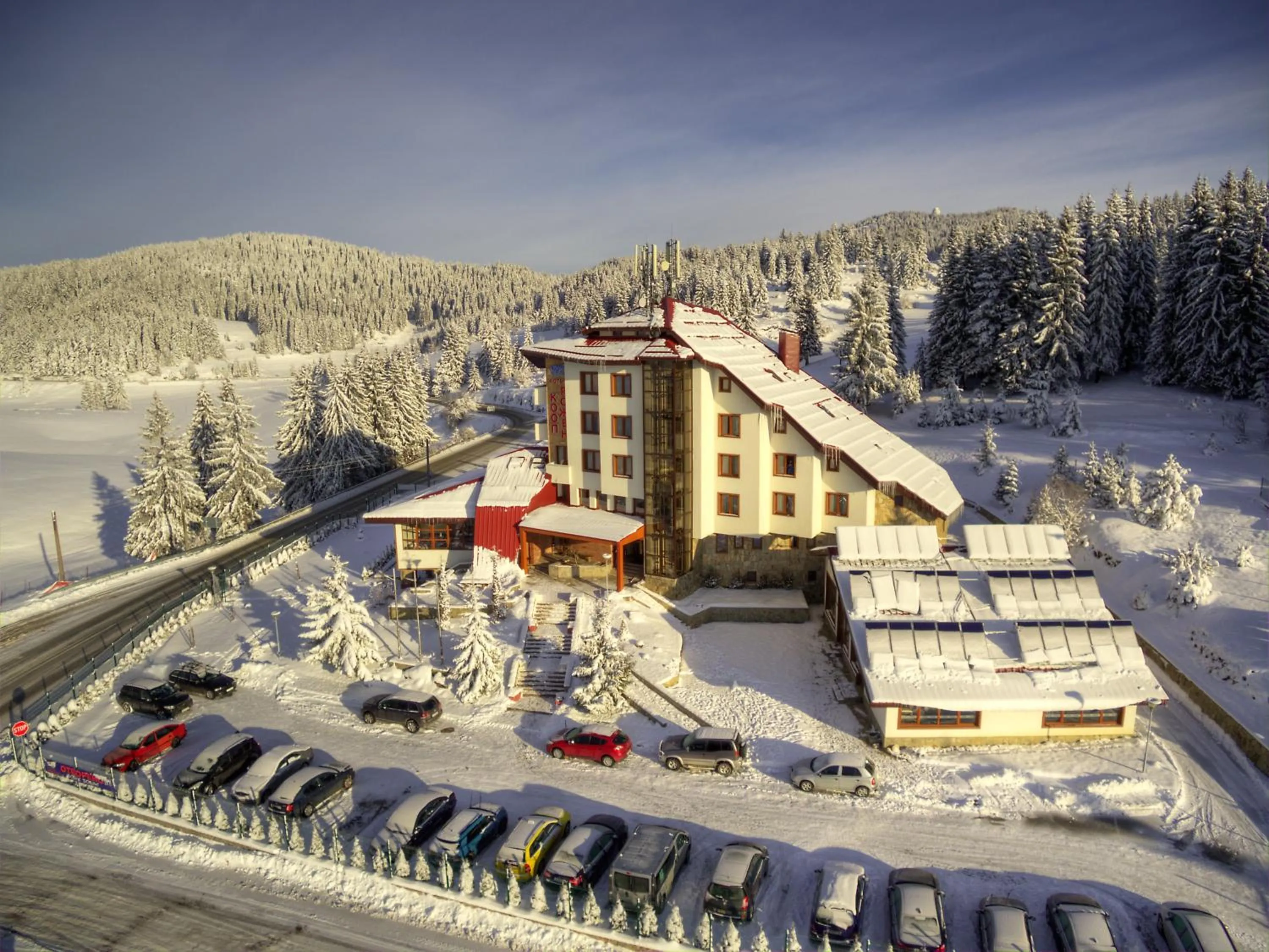 Property building in Hotel Coop Rozhen