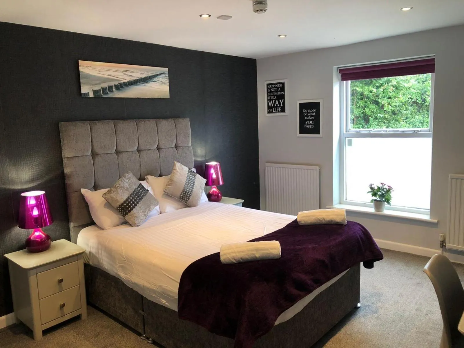 Bedroom, Bed in OYO Watton Vibe Hotel