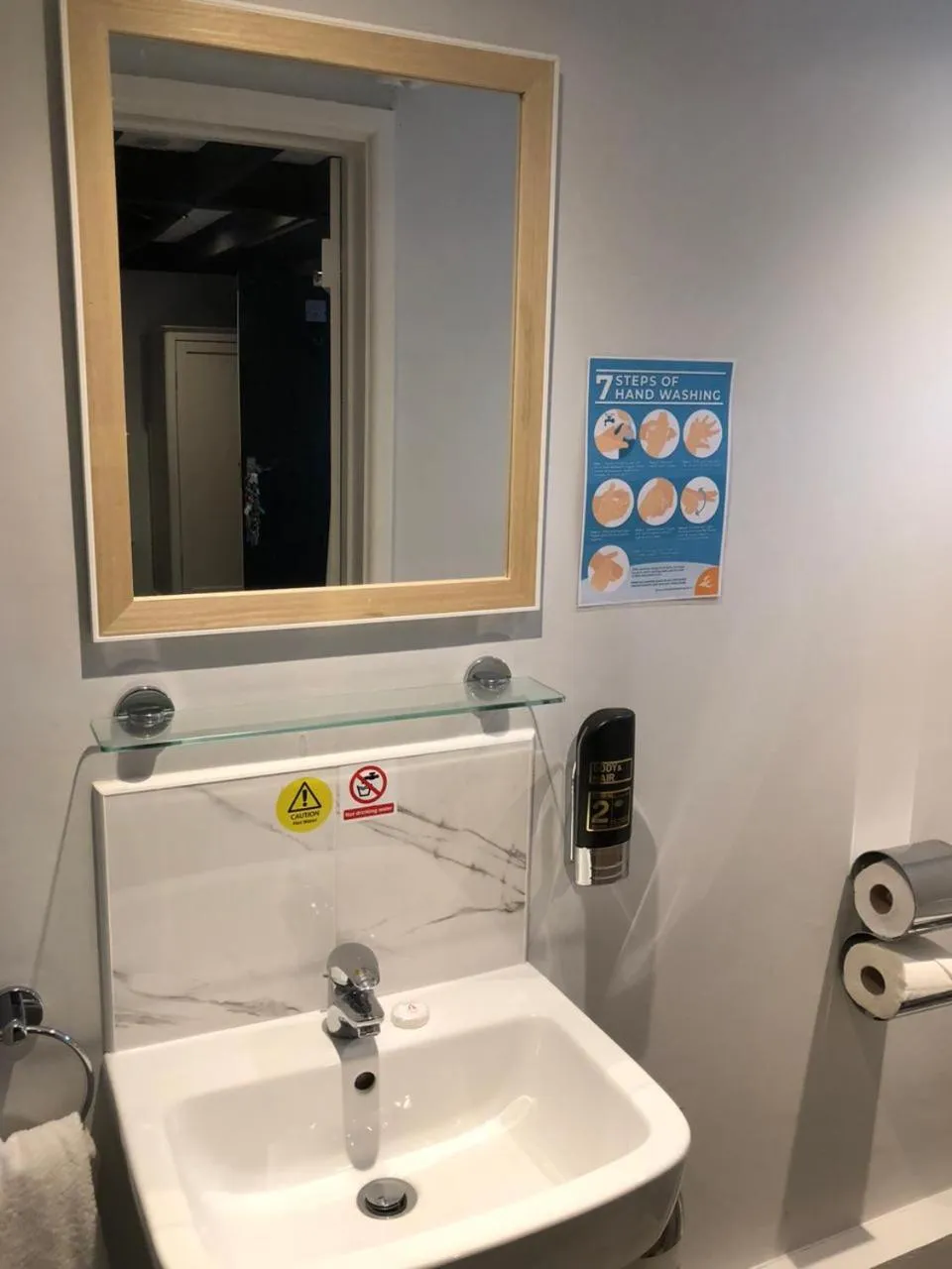 Bathroom in OYO Watton Vibe Hotel