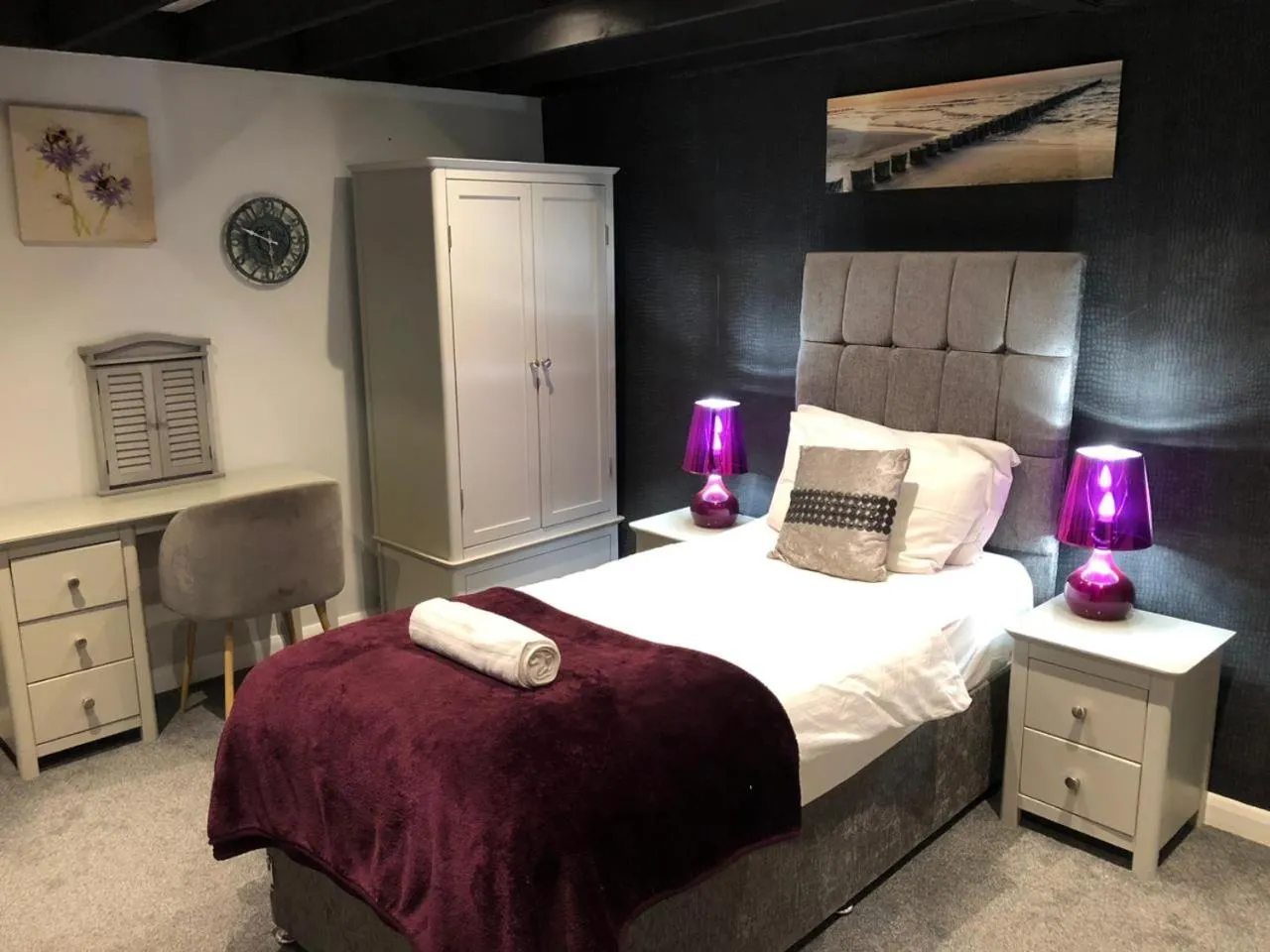 Bedroom, Bed in OYO Watton Vibe Hotel