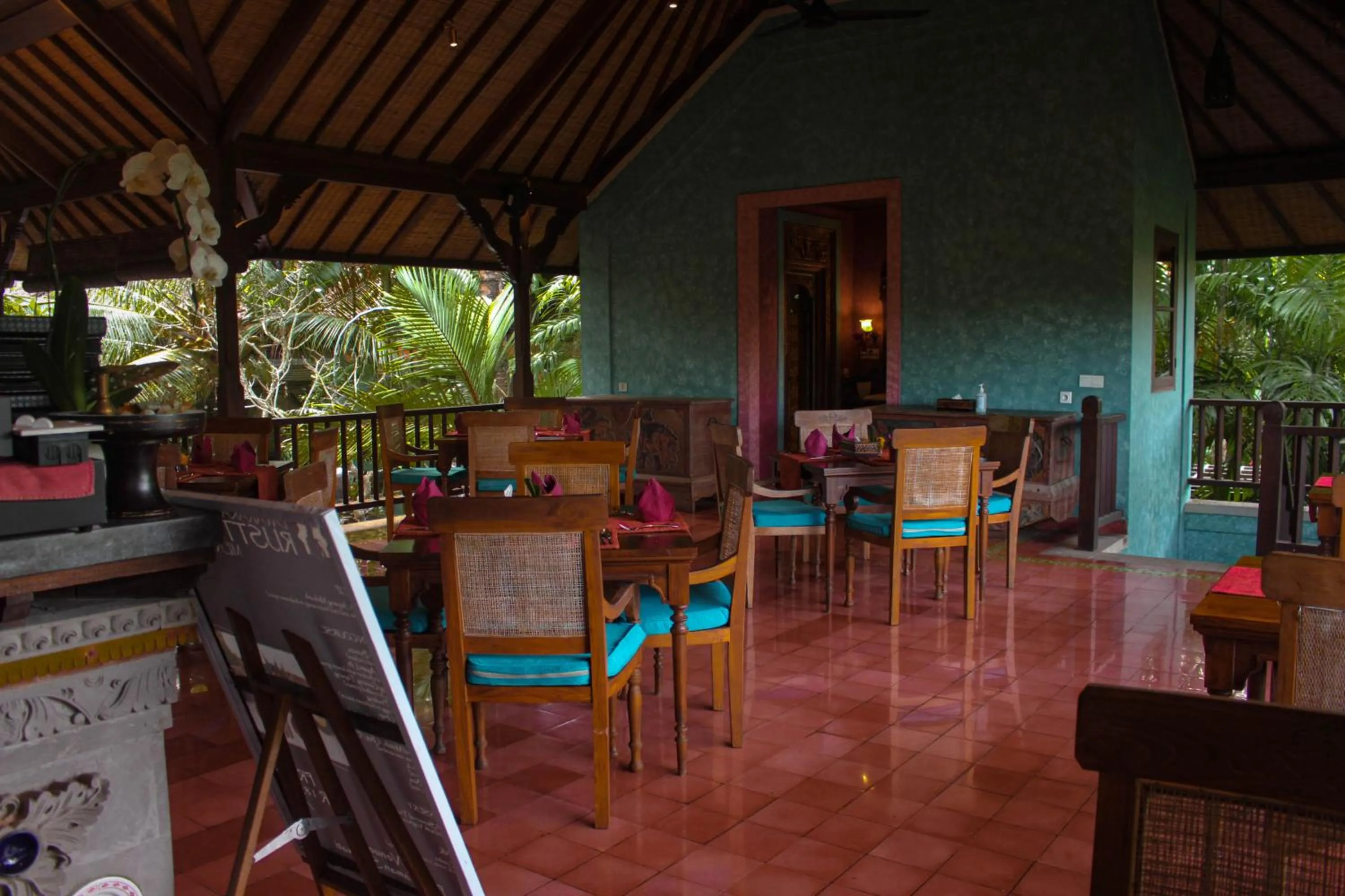 Restaurant/places to eat in Dwaraka The Royal Villas