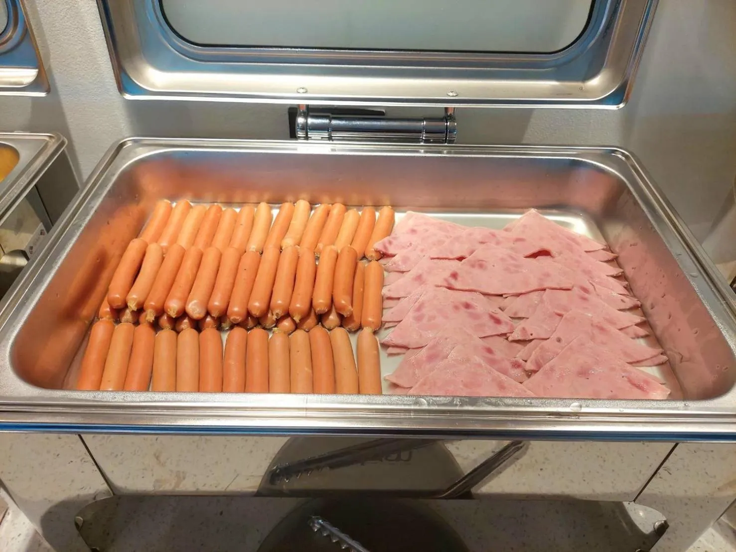 Buffet breakfast in PAAK Hotel Suvarnabhumi