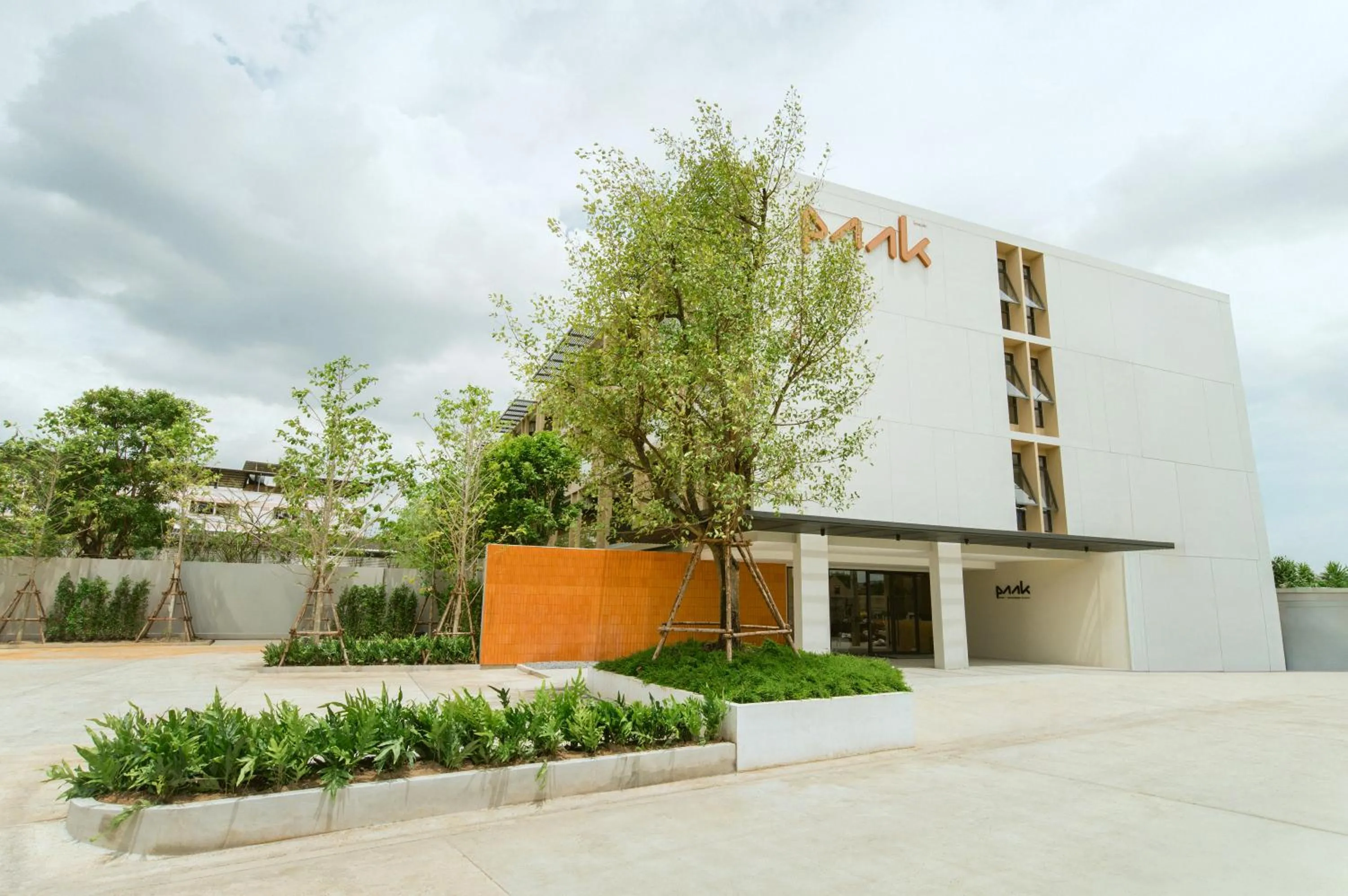 Property building in PAAK Hotel Suvarnabhumi