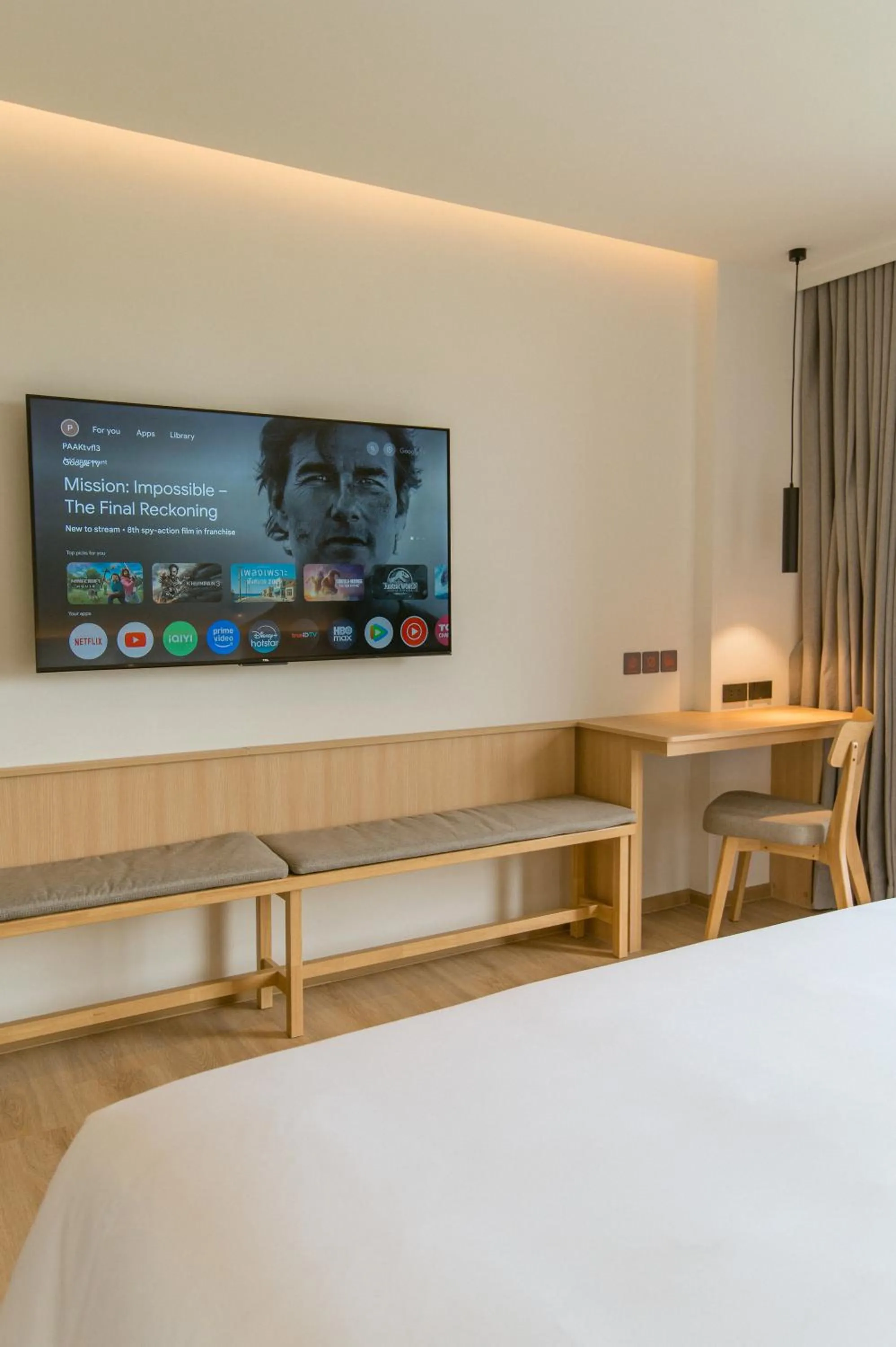 TV and multimedia, Bed in PAAK Hotel Suvarnabhumi