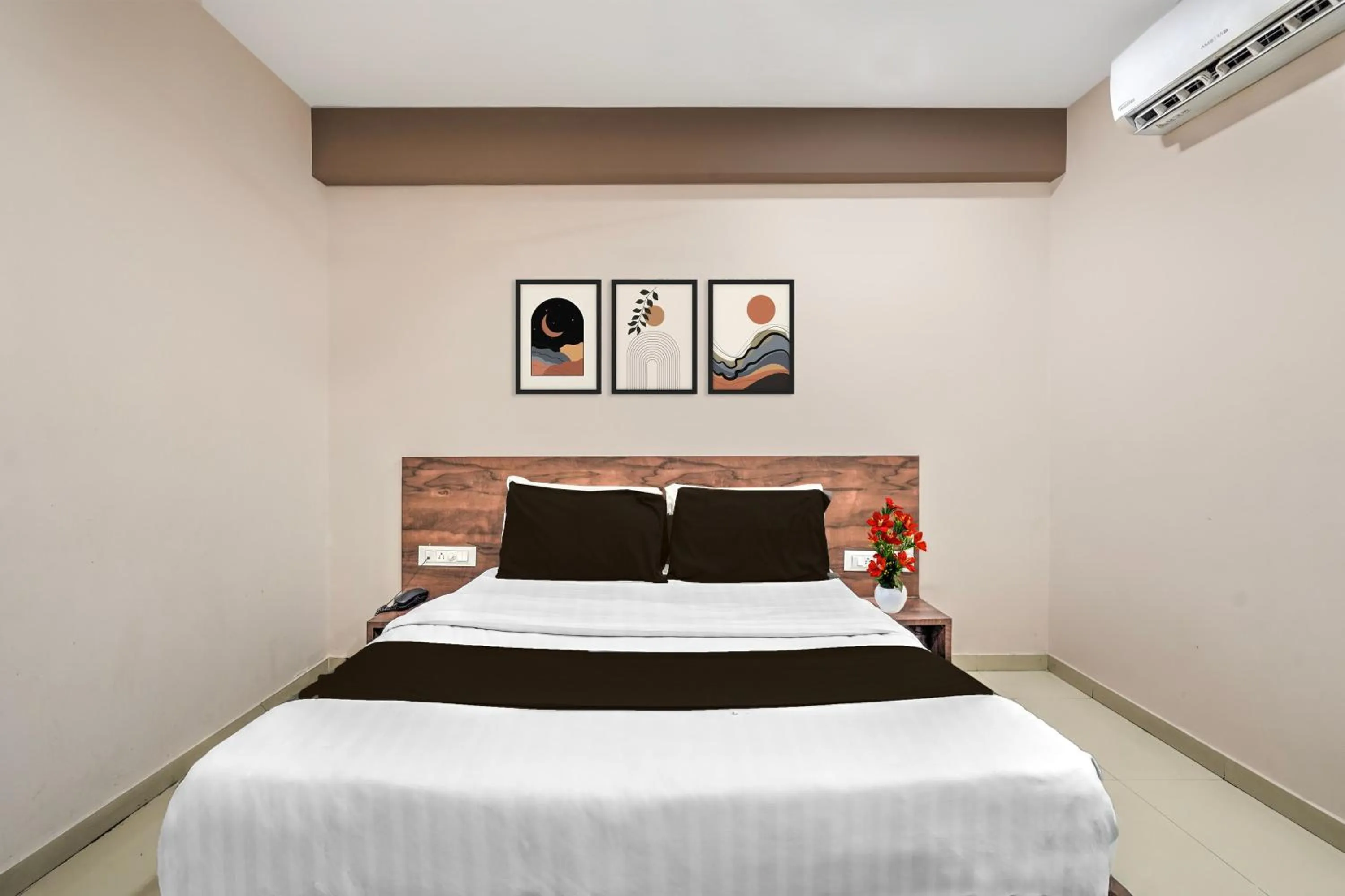 Bedroom, Bed in Collection O Palampur Surat Formerly Hotel Royal Paradise