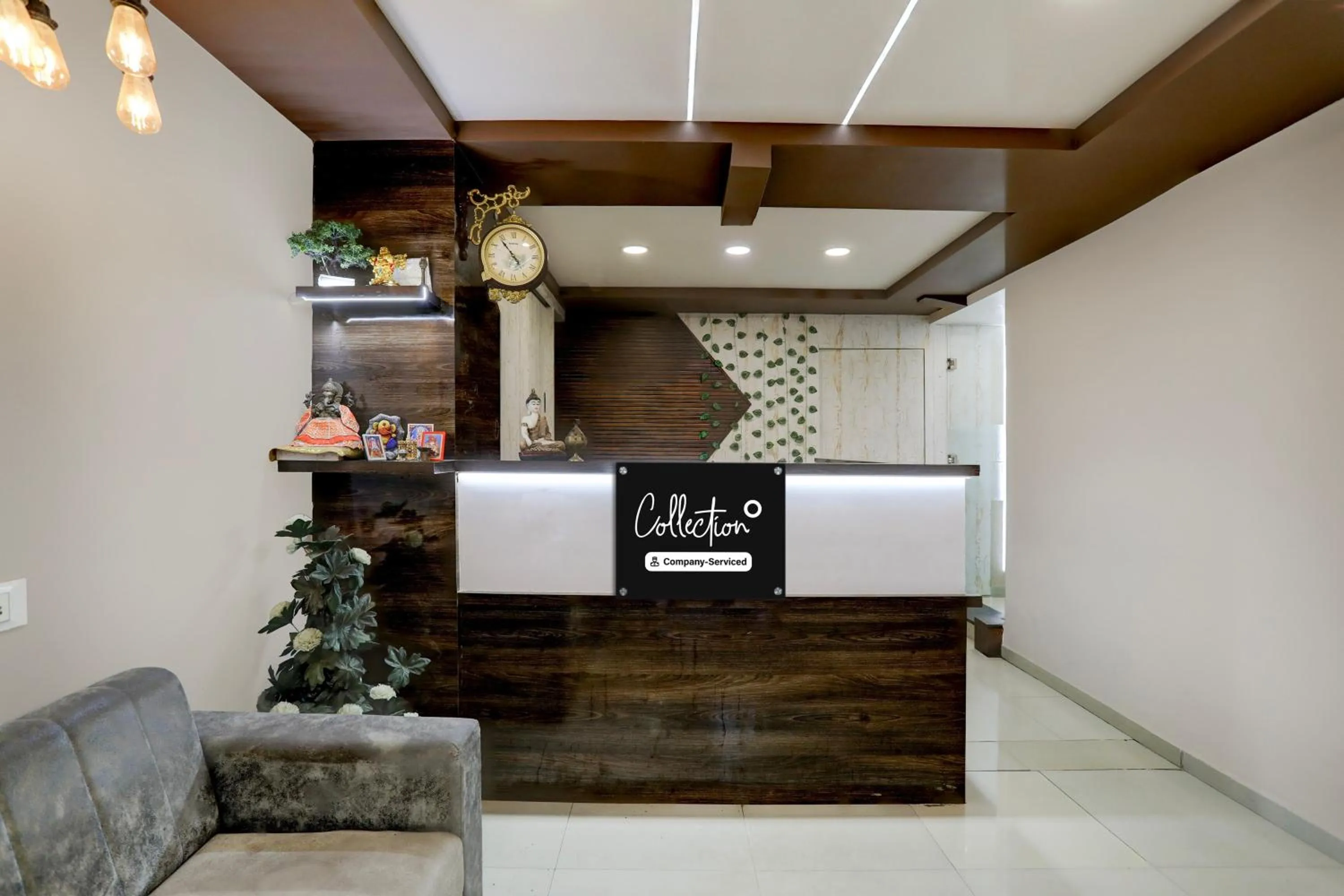 Lobby or reception in Collection O Palampur Surat Formerly Hotel Royal Paradise