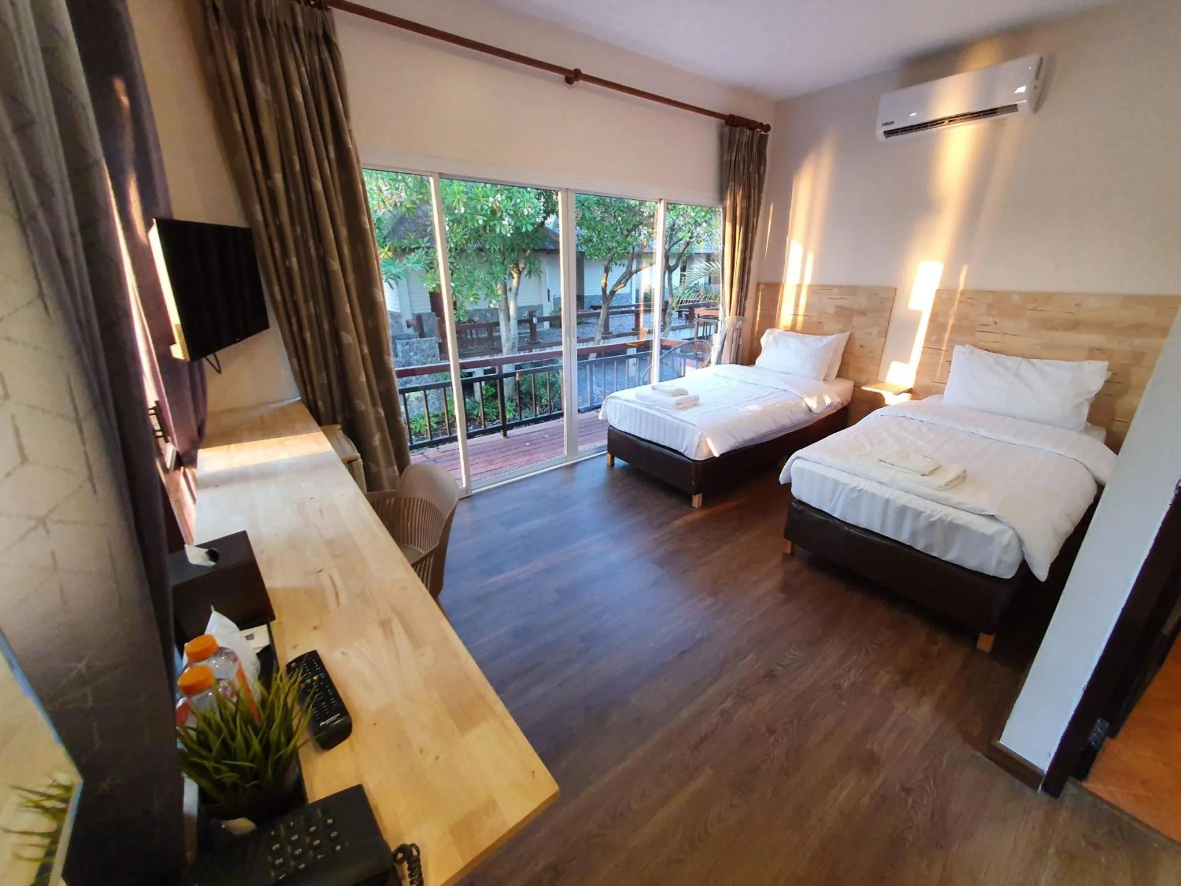 TV and multimedia, Bed in Baan Tai Had Resort