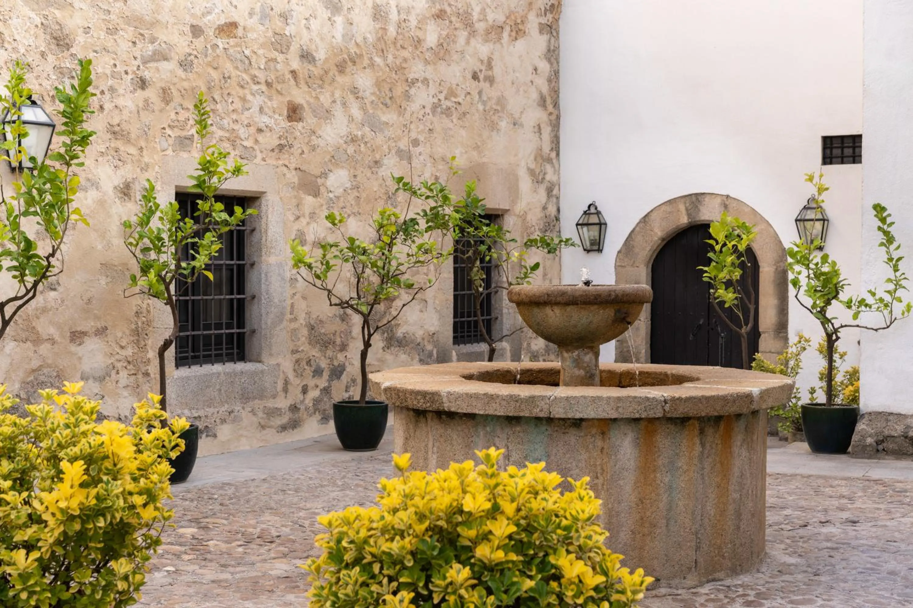 Lobby or reception in Parador de Trujillo
