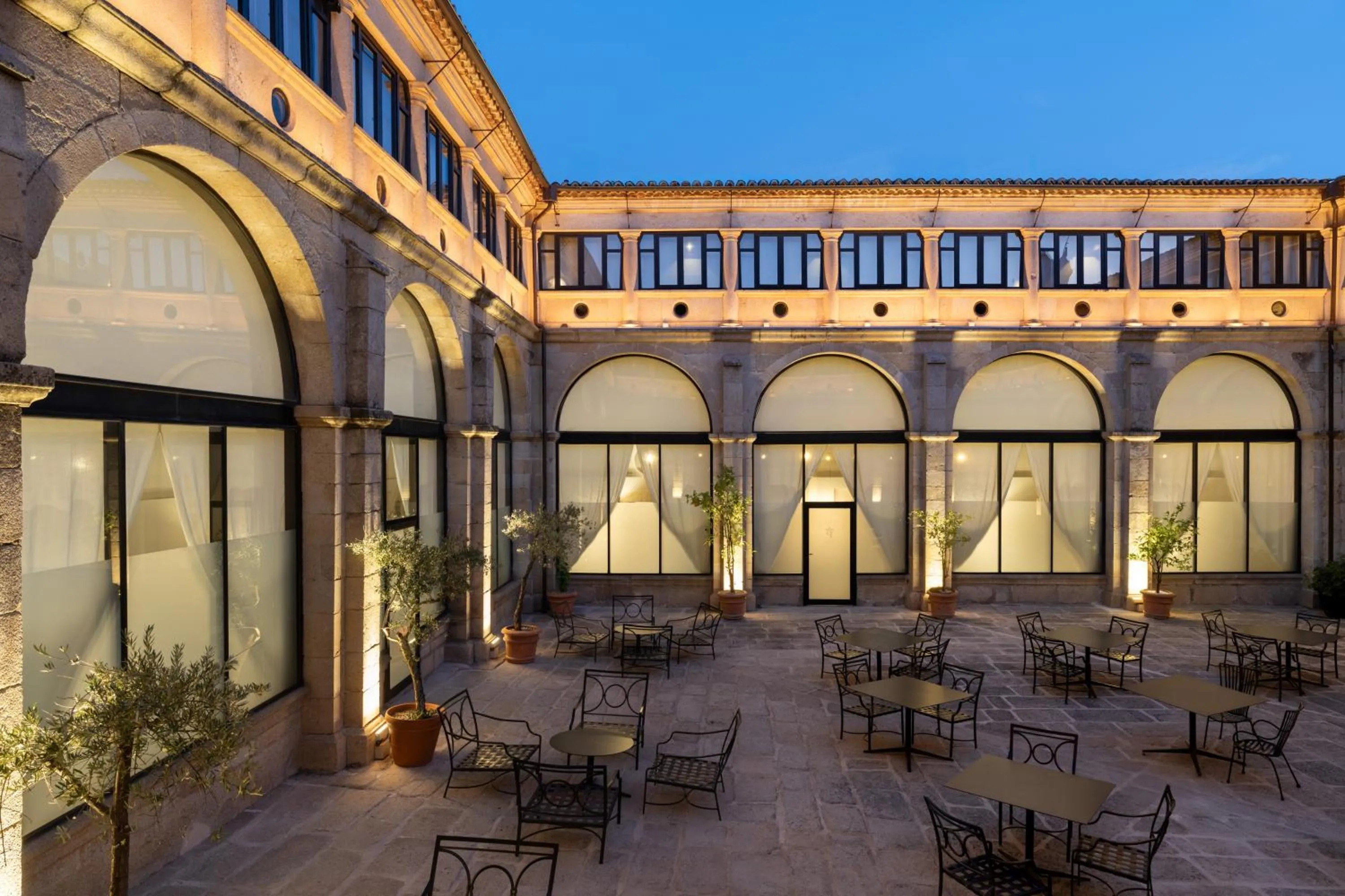 Property building in Parador de Trujillo