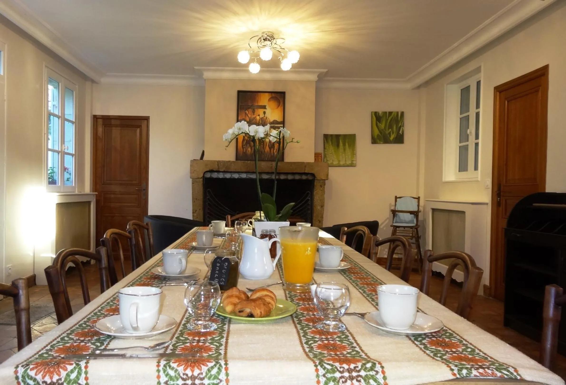 Restaurant/places to eat in Jardin de Canaan