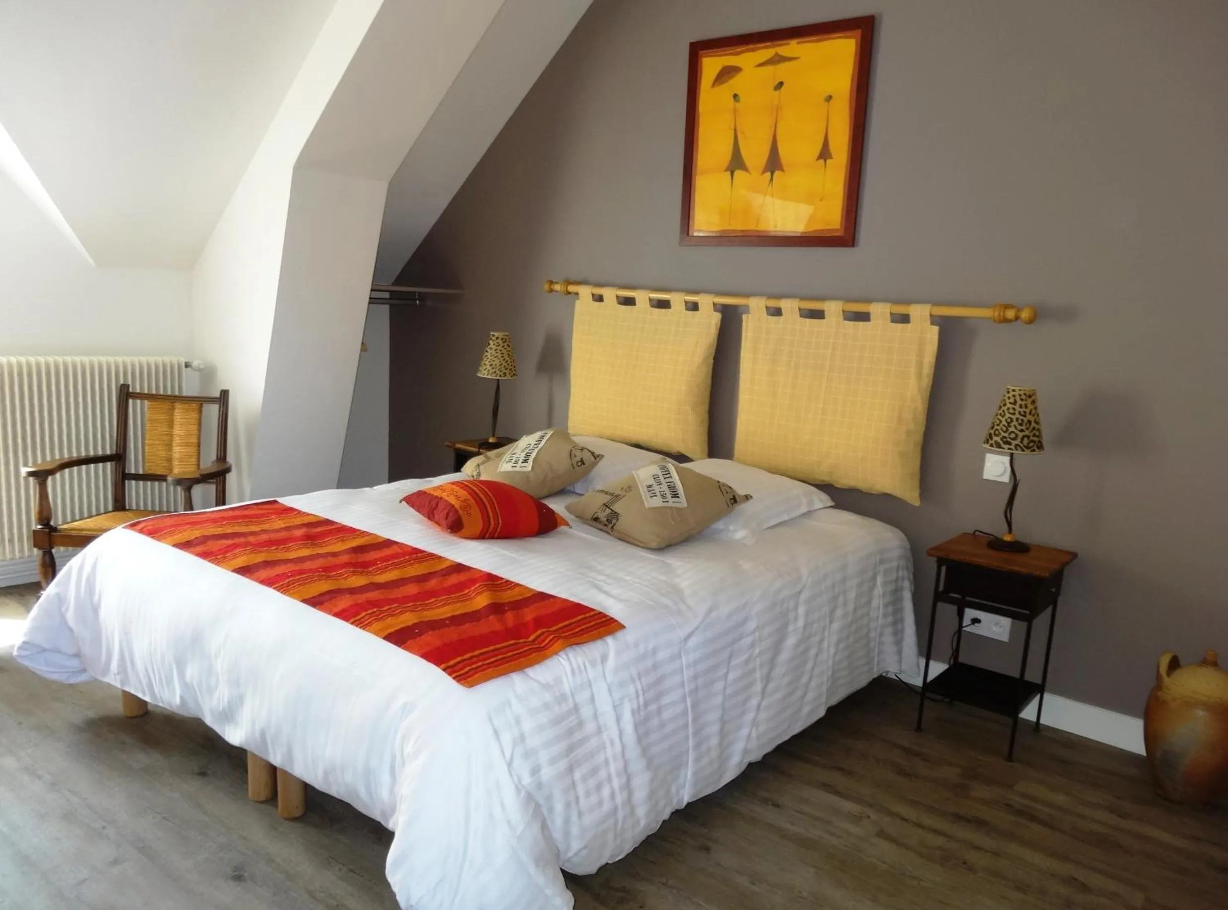 Bedroom, Bed in Jardin de Canaan