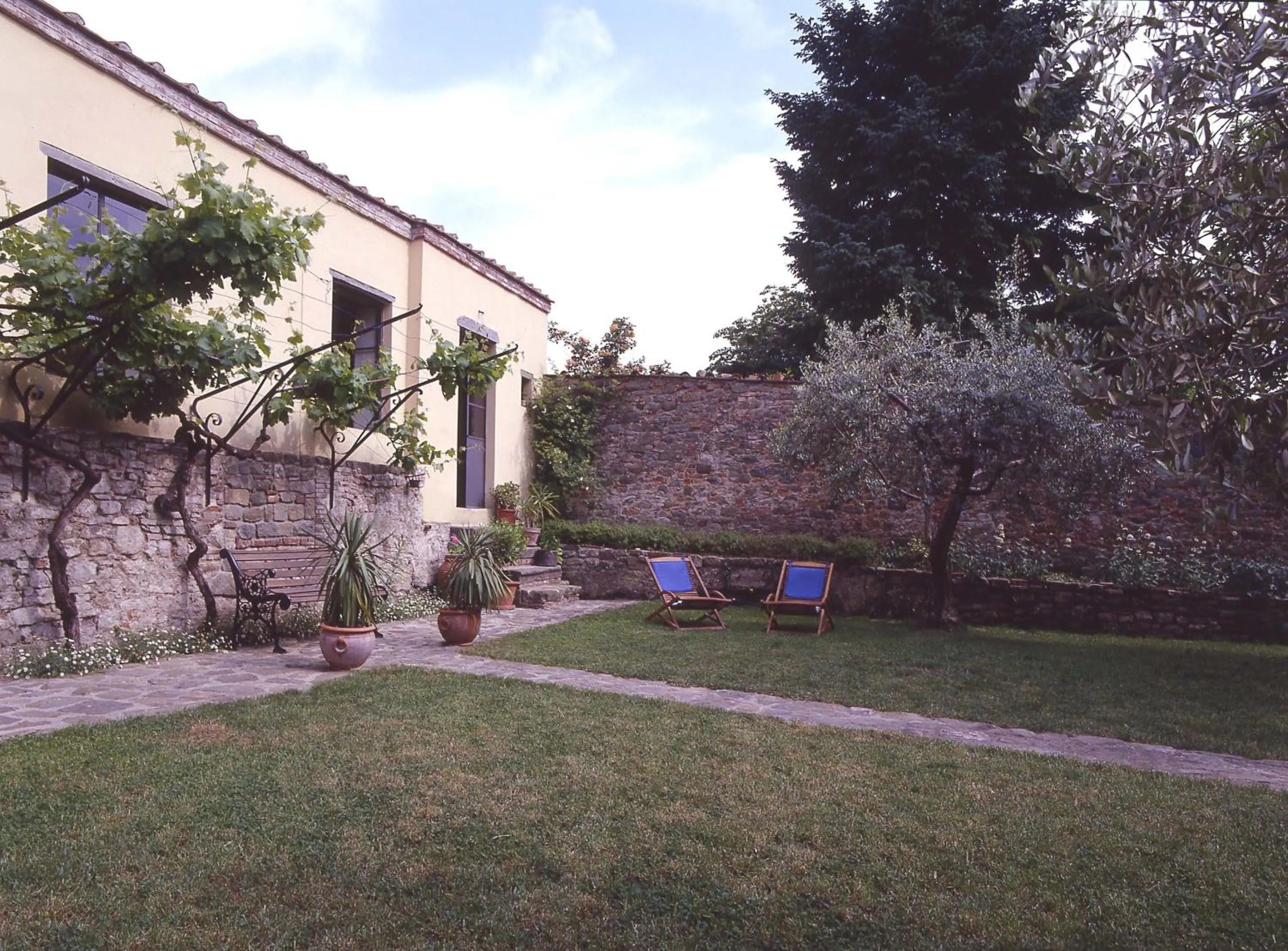 Garden in antica casa "le rondini"