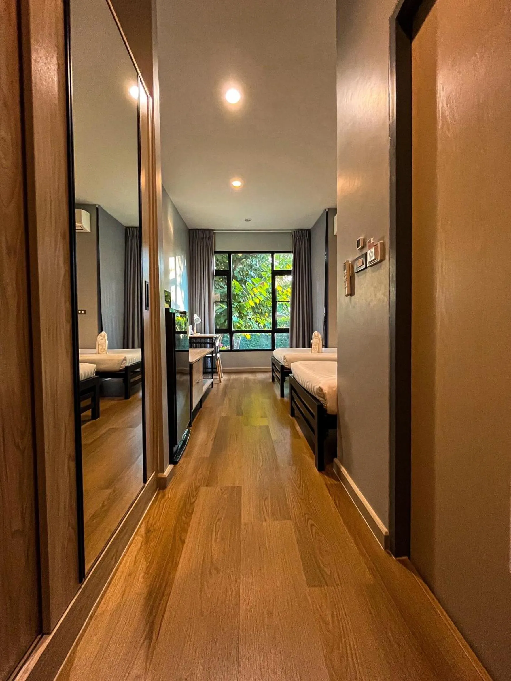 Bed in Prem Mansion U Thong