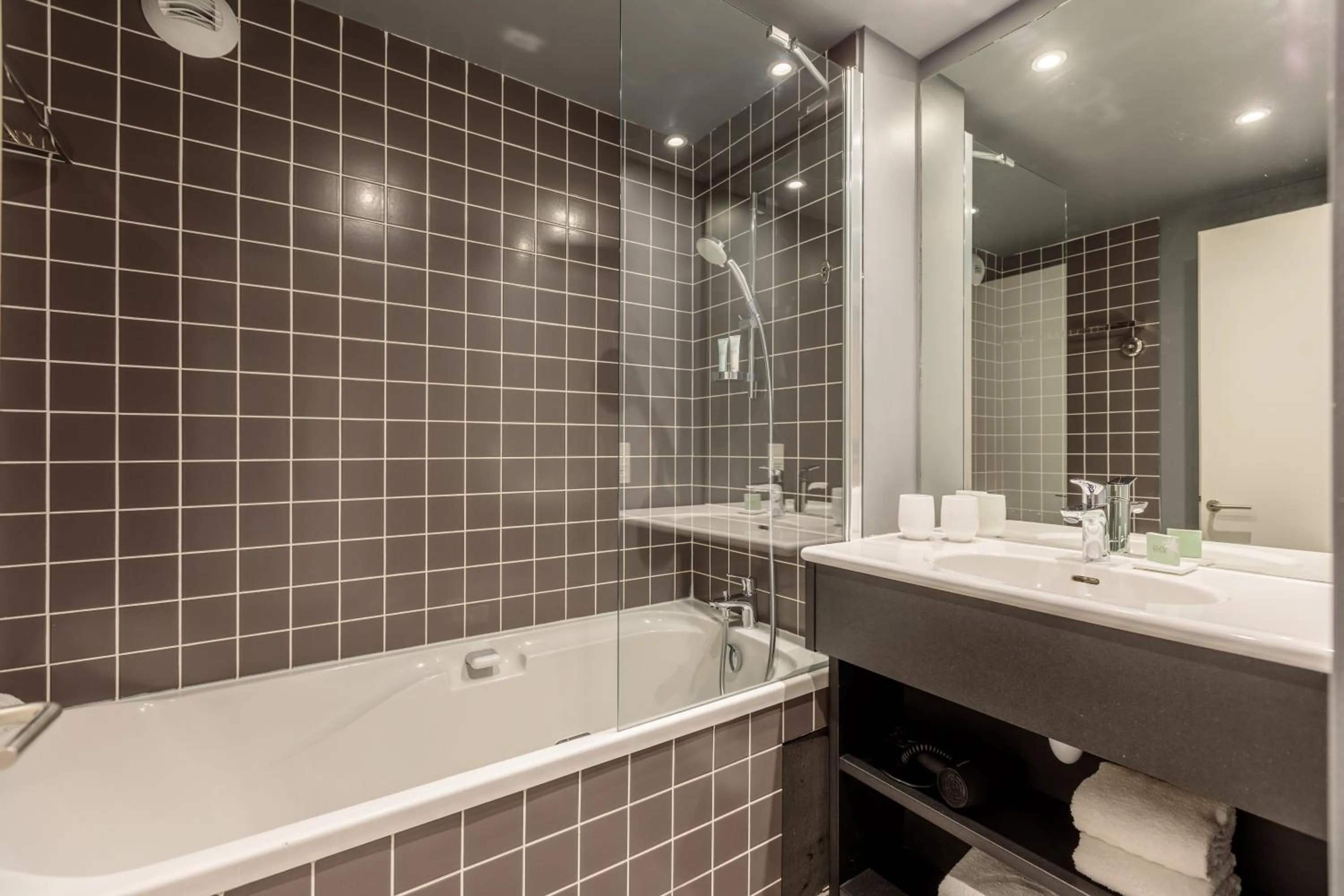 Bathroom in Totem, Friendly Hotel & Spa