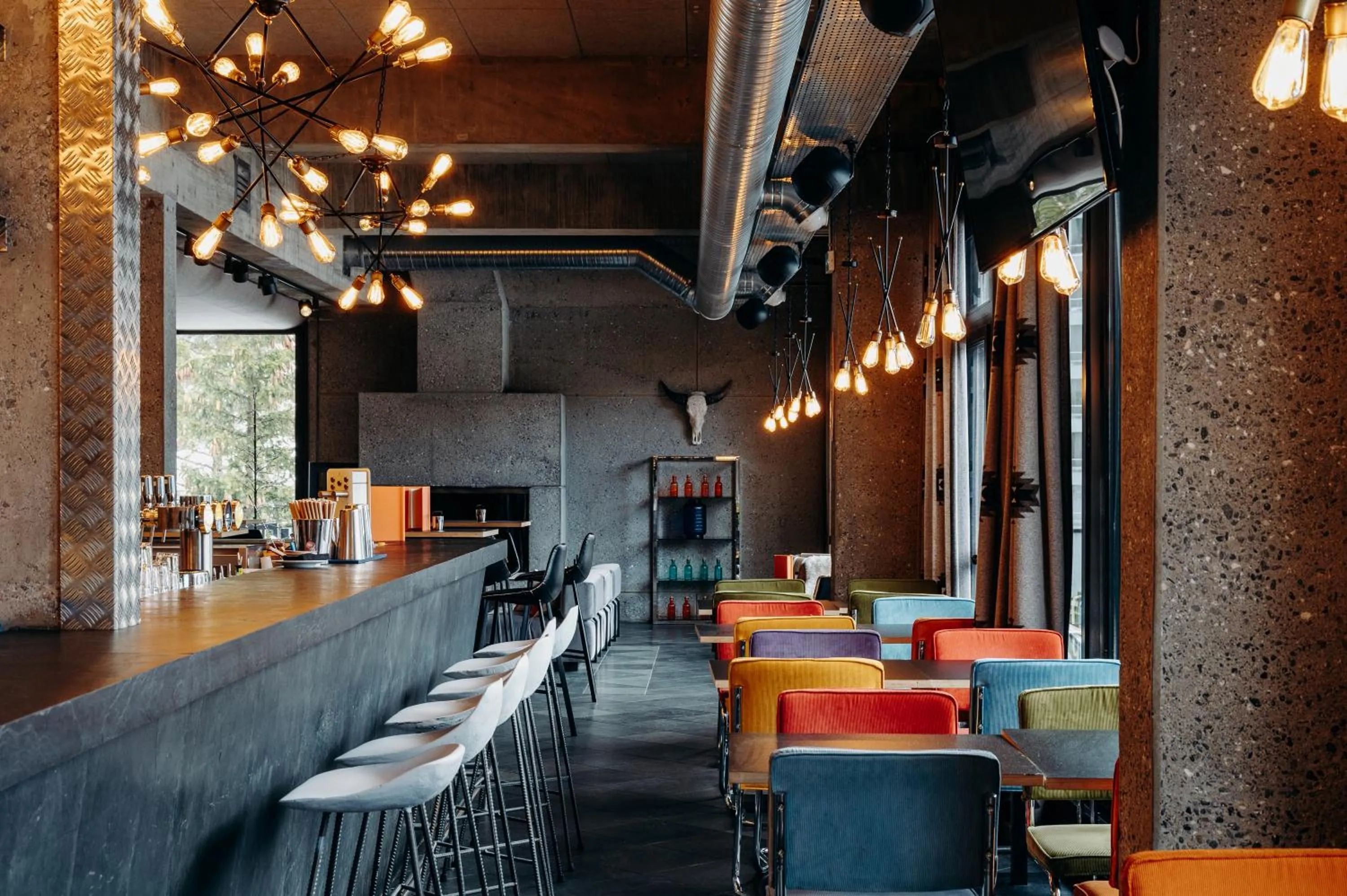 Restaurant/places to eat in Totem, Friendly Hotel & Spa