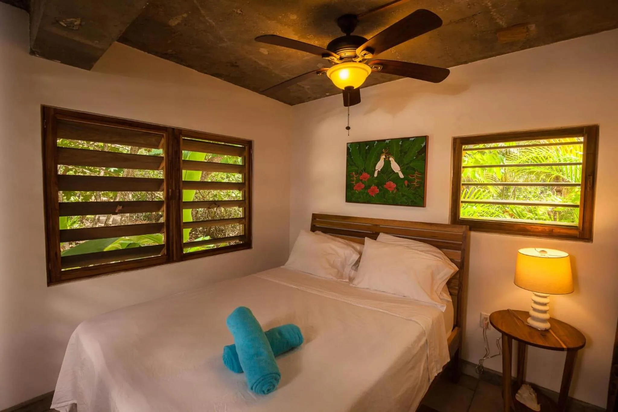 Bed in Camp Bay Lodge