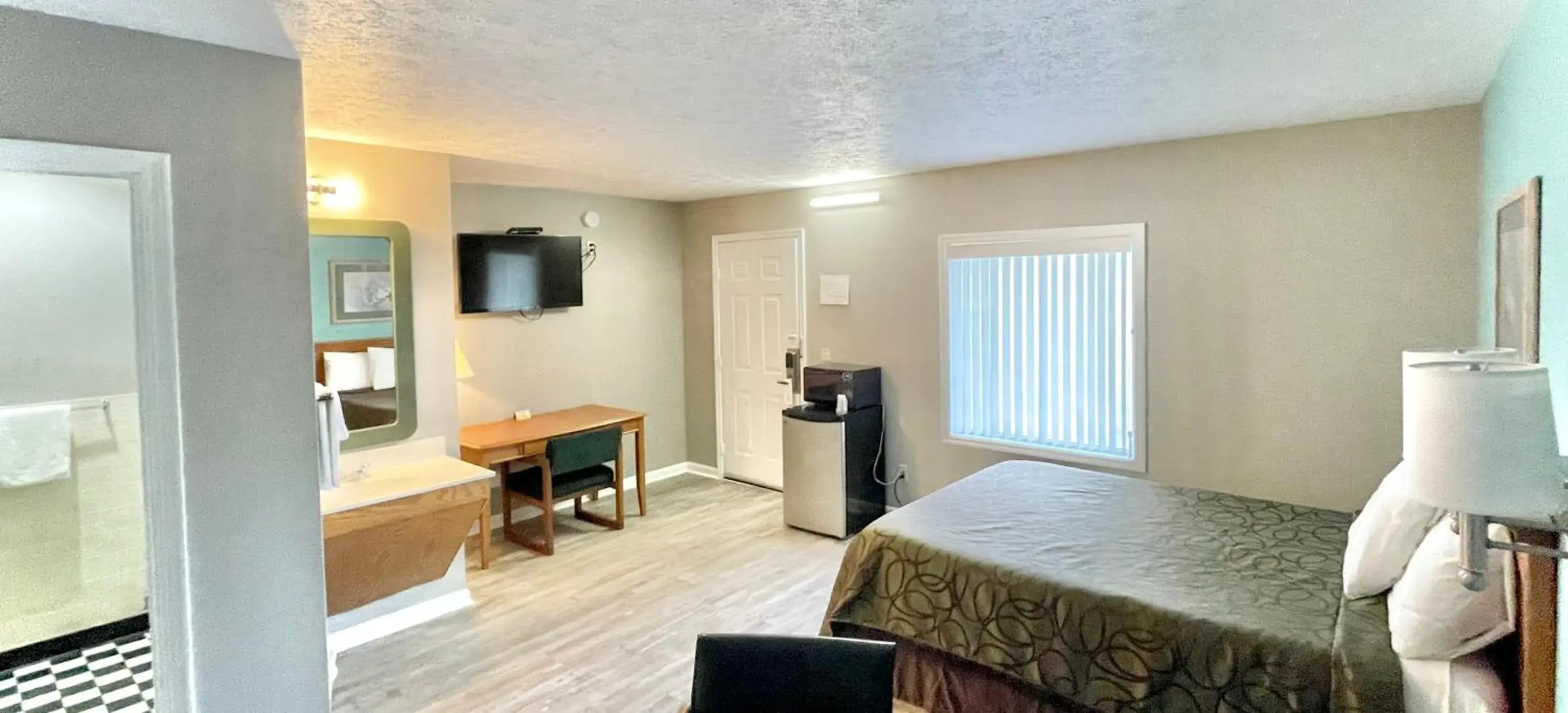 Queen Room in Overton Motel Queen Room in Overton Motel