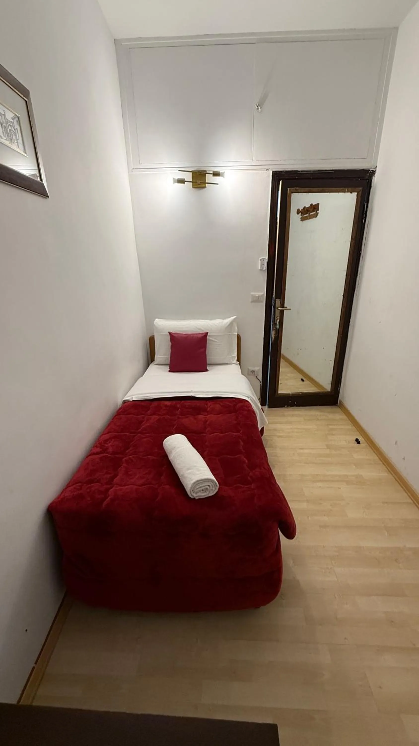 Bed in Two Ducks Hostel