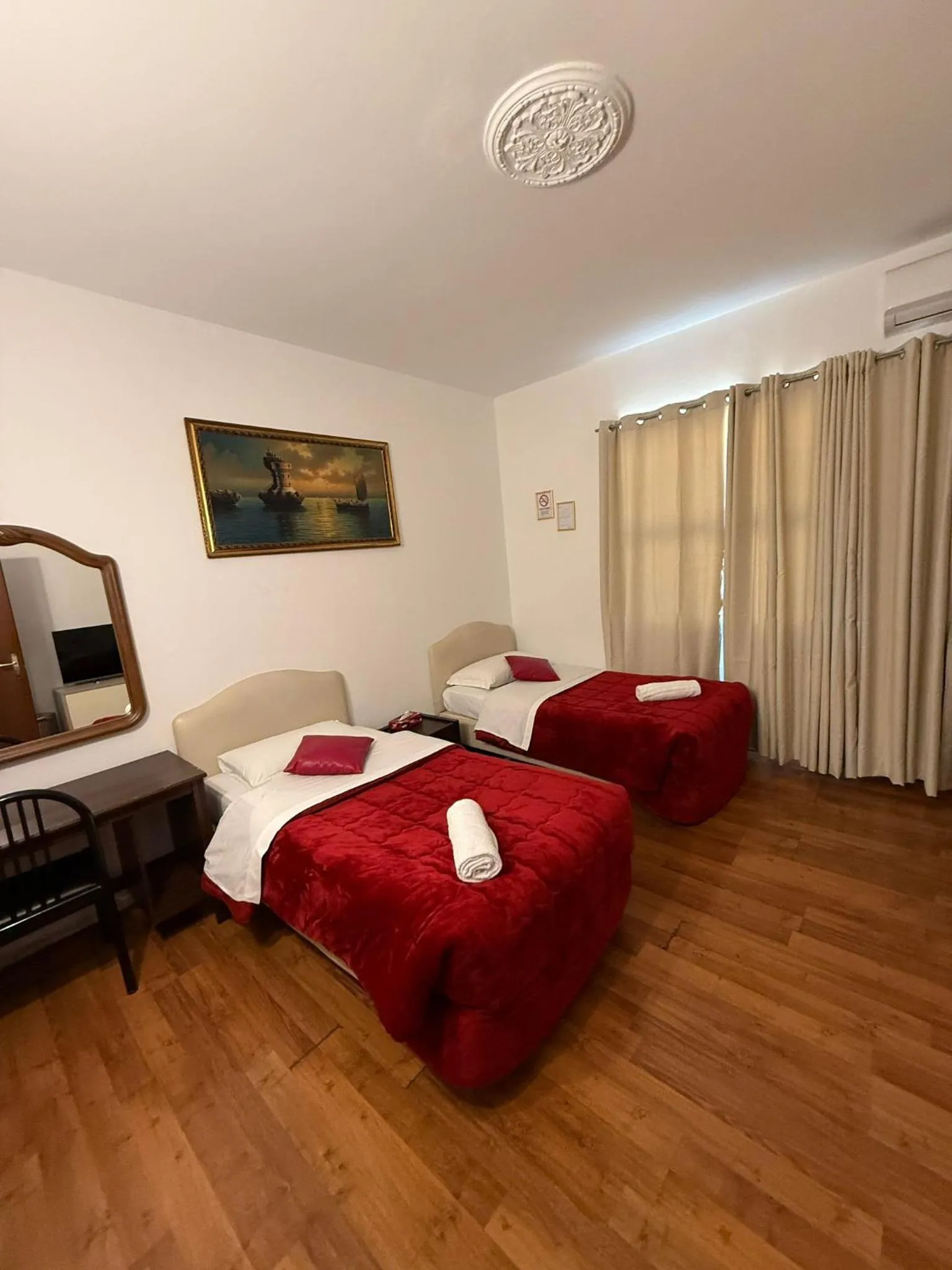 Bed in Two Ducks Hostel