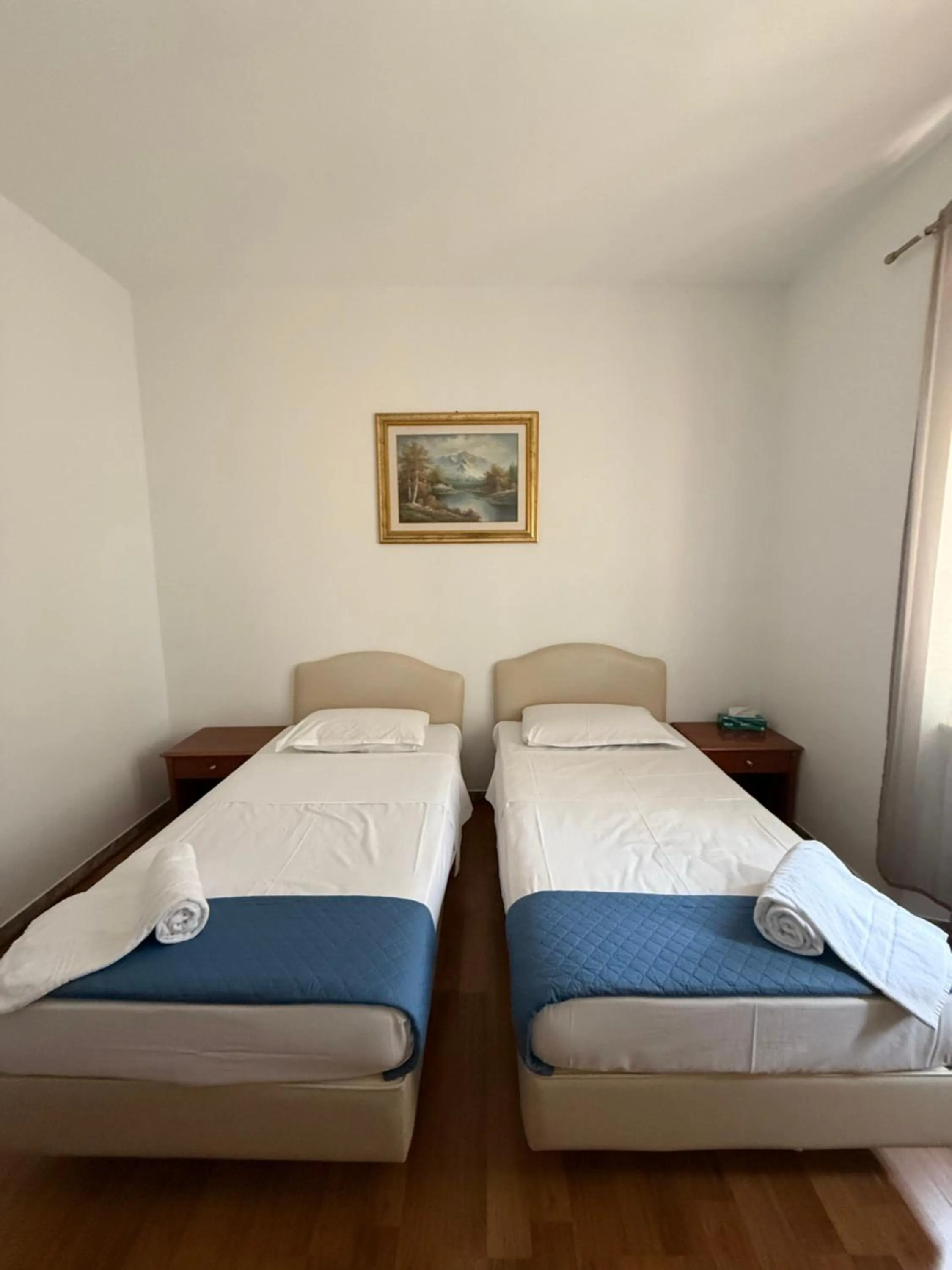 Bed in Two Ducks Hostel