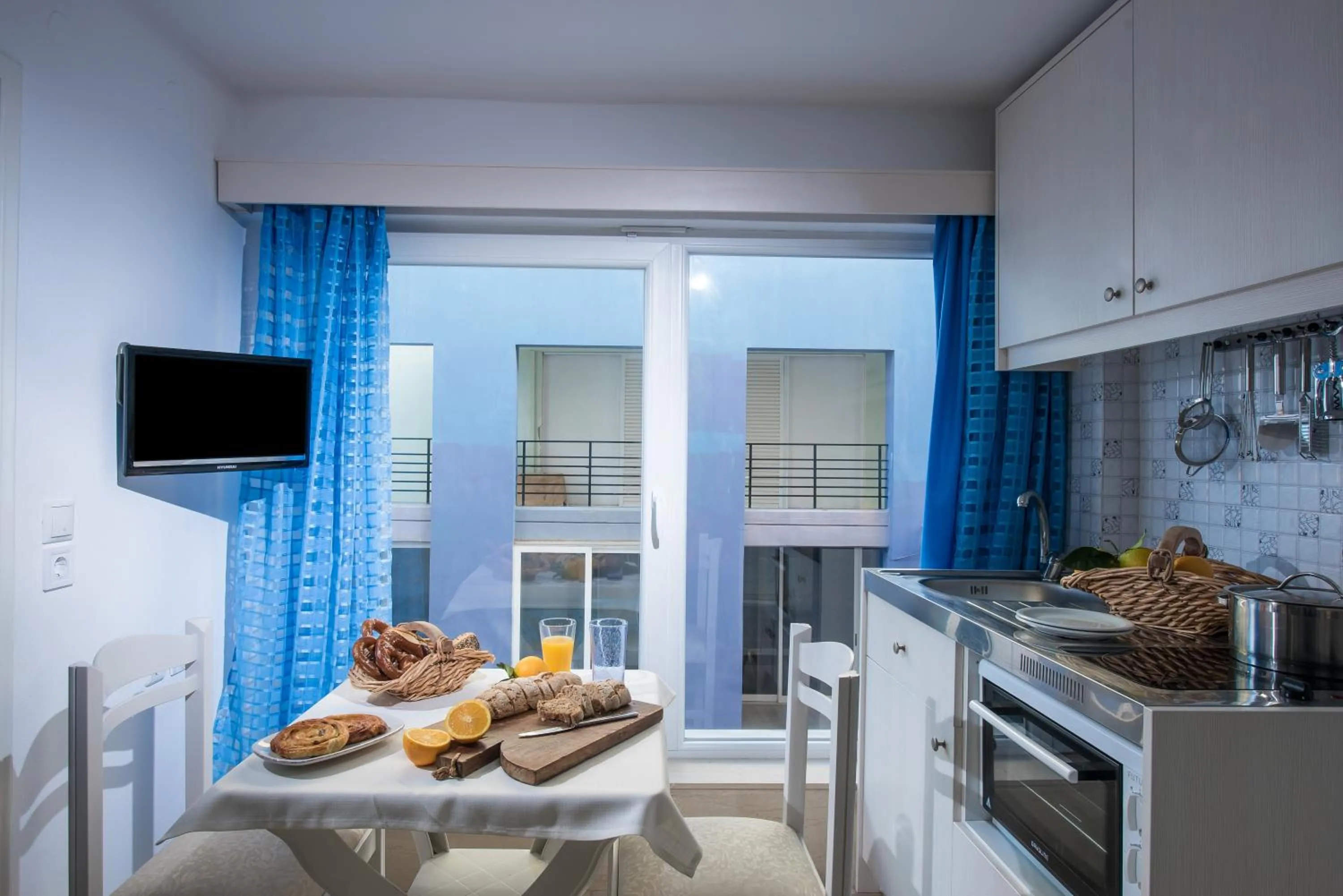 Kitchen or kitchenette in Villa Sonia