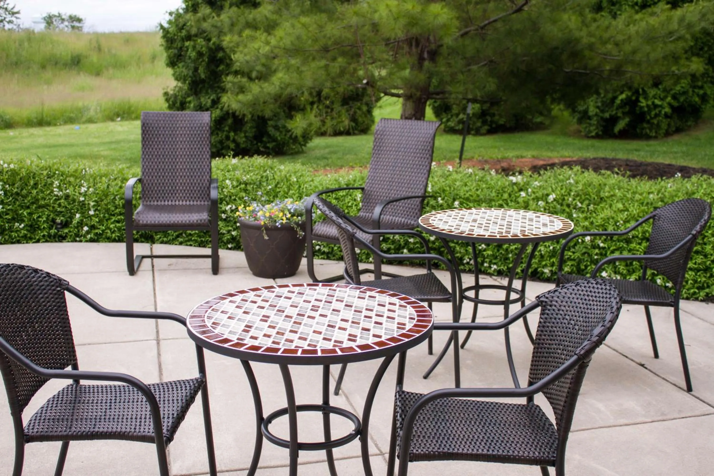 Property building in Best Western Toledo South Maumee